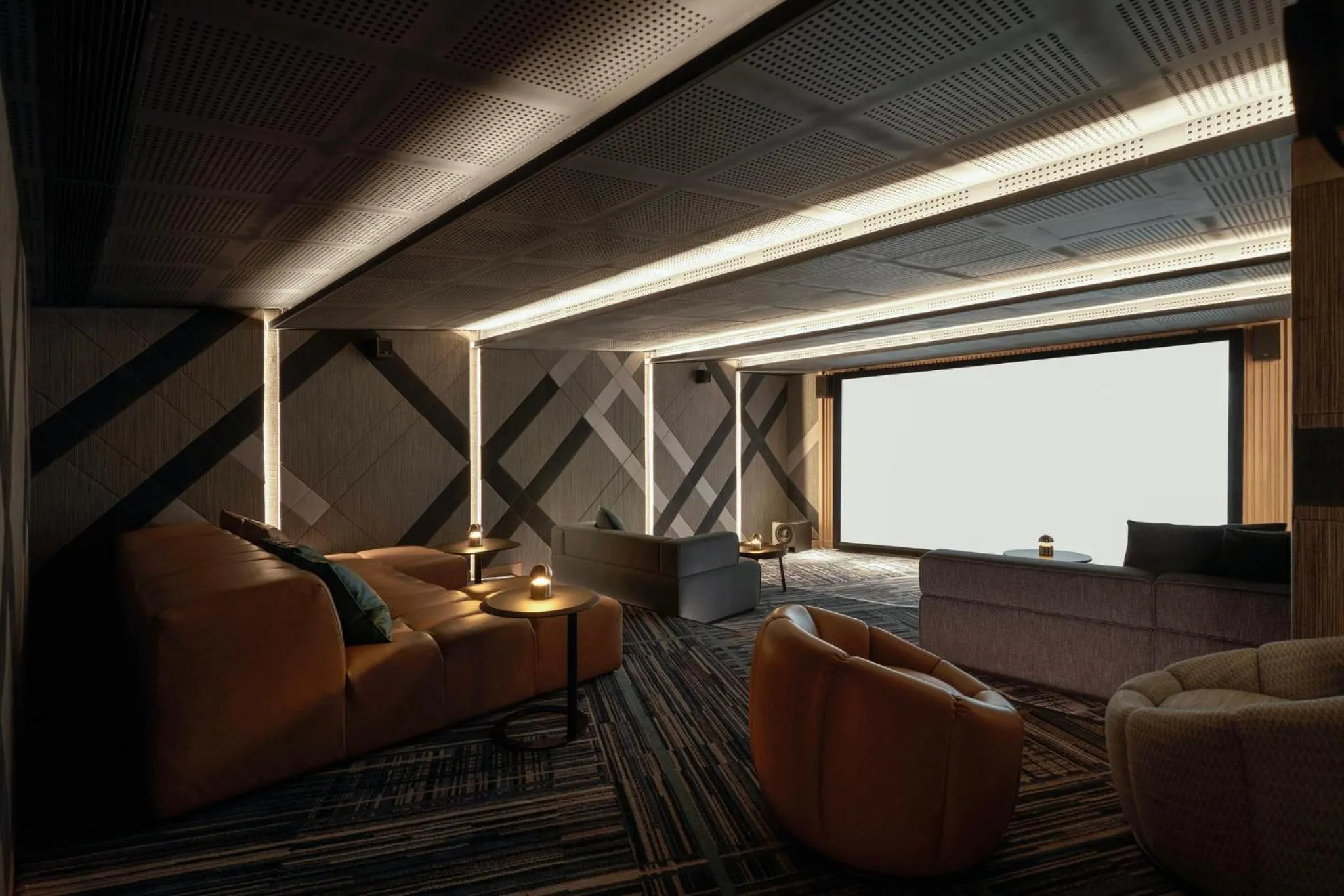 Area and facilities in InterContinental Halong Bay Resort by IHG