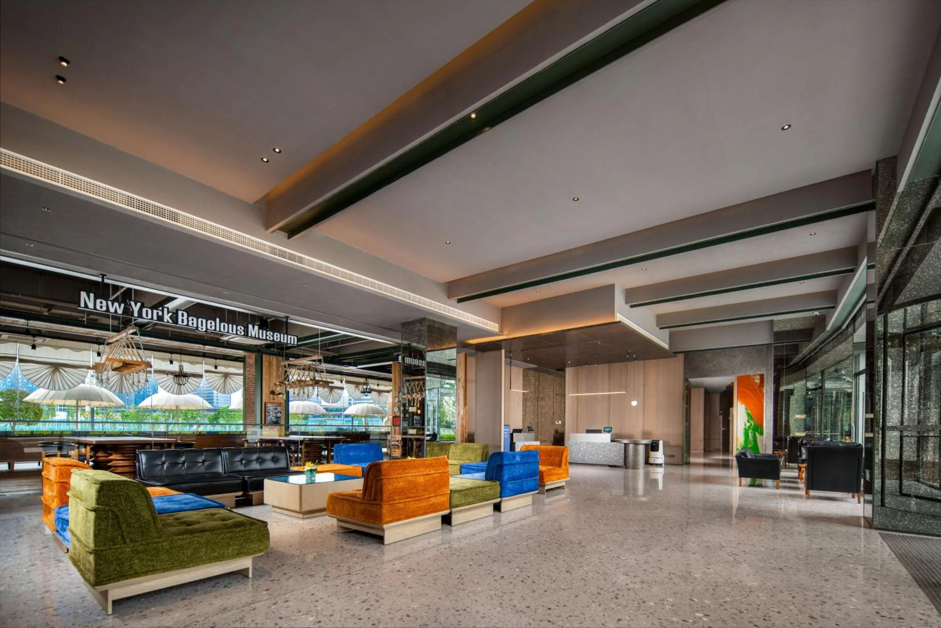 Lobby or reception in Holiday Inn Express Suzhou North Station by IHG