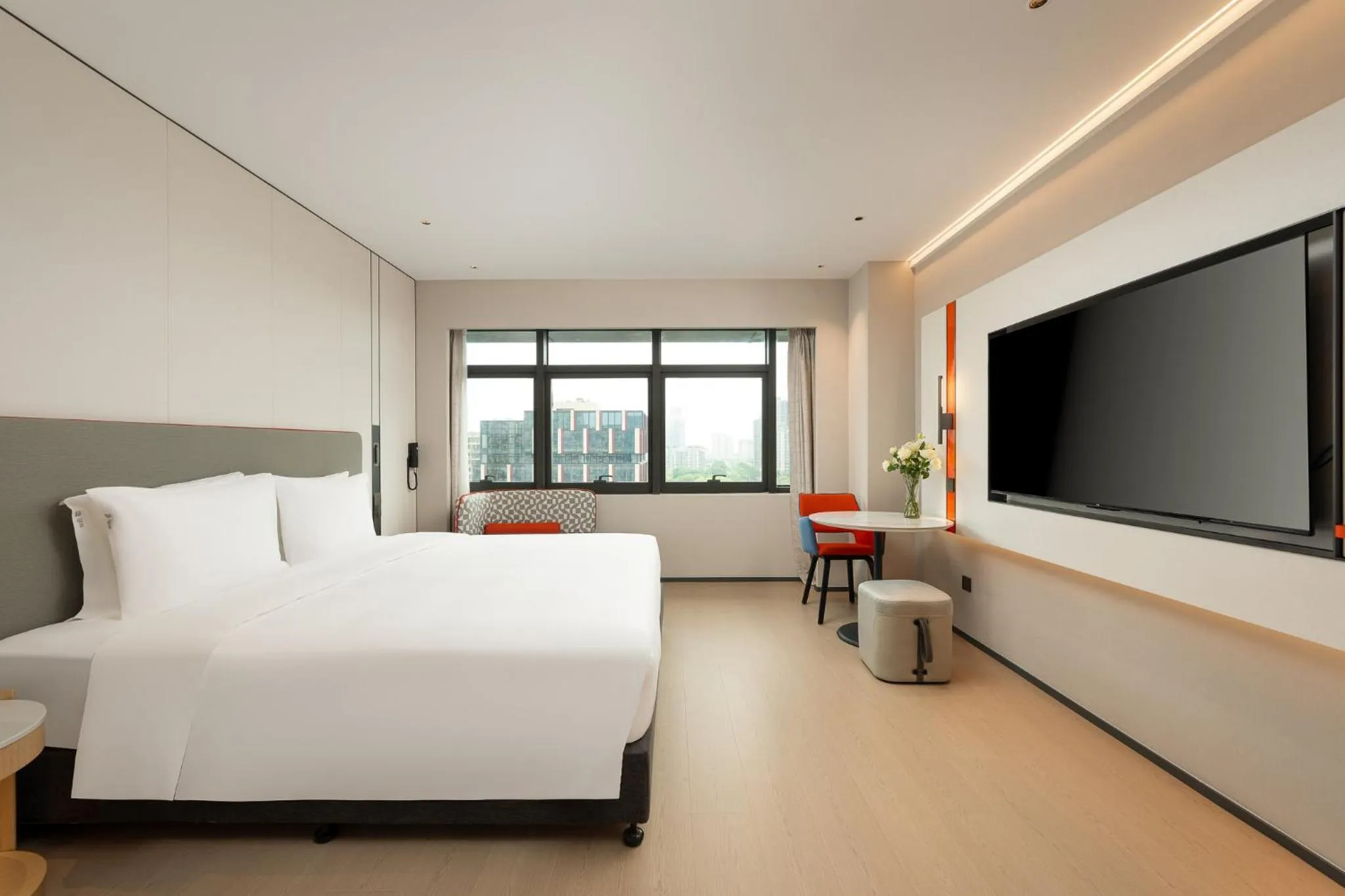 Photo of the whole room in Holiday Inn Express Kunshan Yushan by IHG