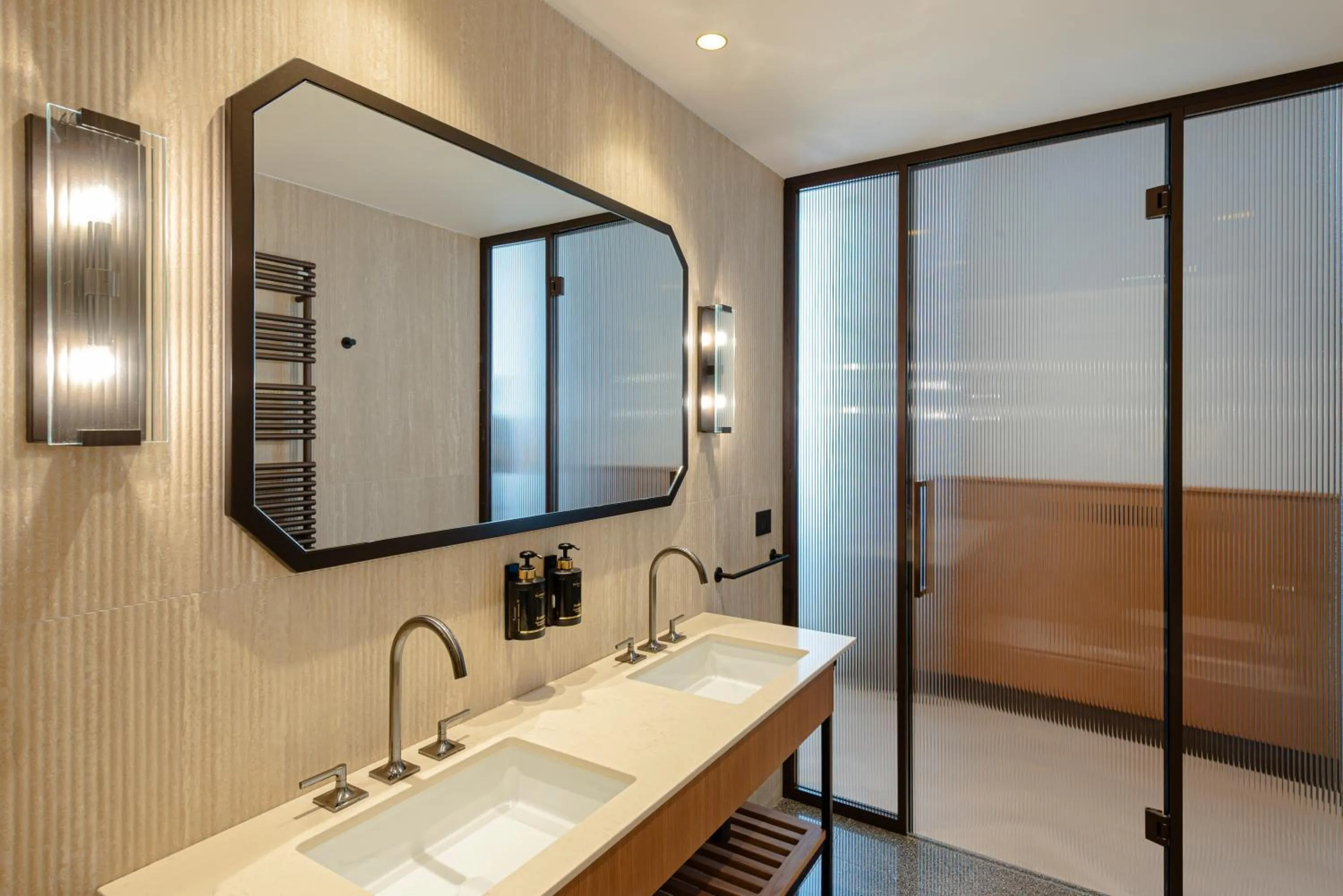 Bathroom in Circle6 Rome