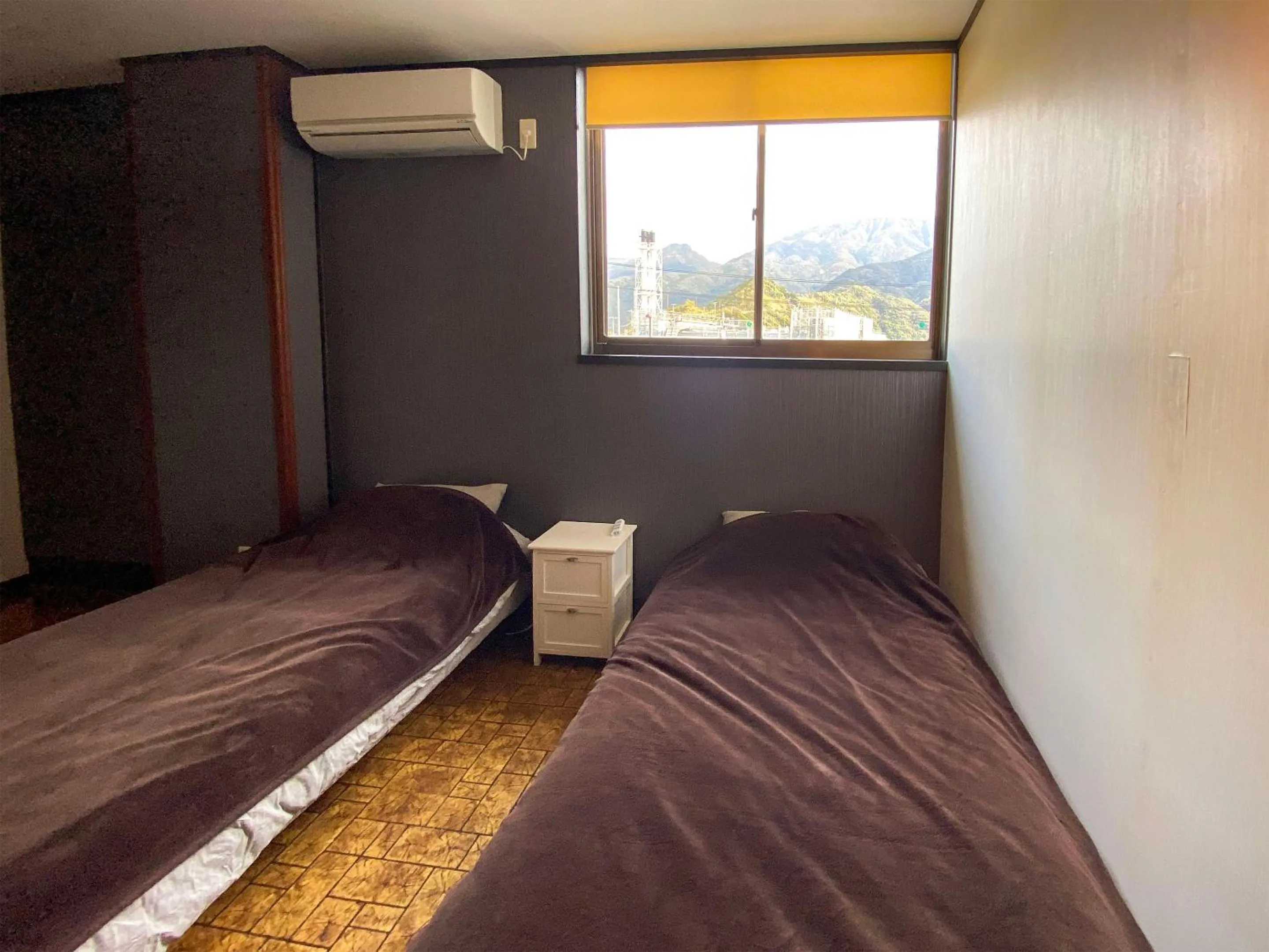 Photo of the whole room, Bed in Forte