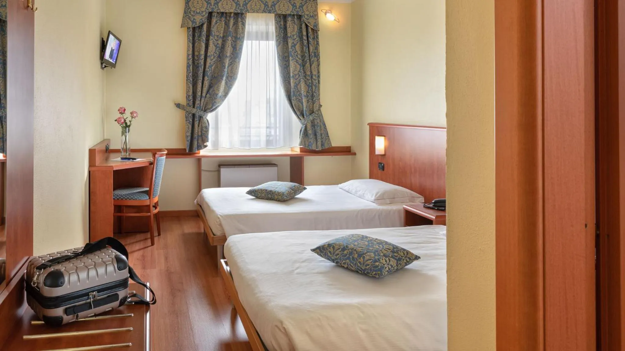 Photo of the whole room, Bed in Hotel Postumia