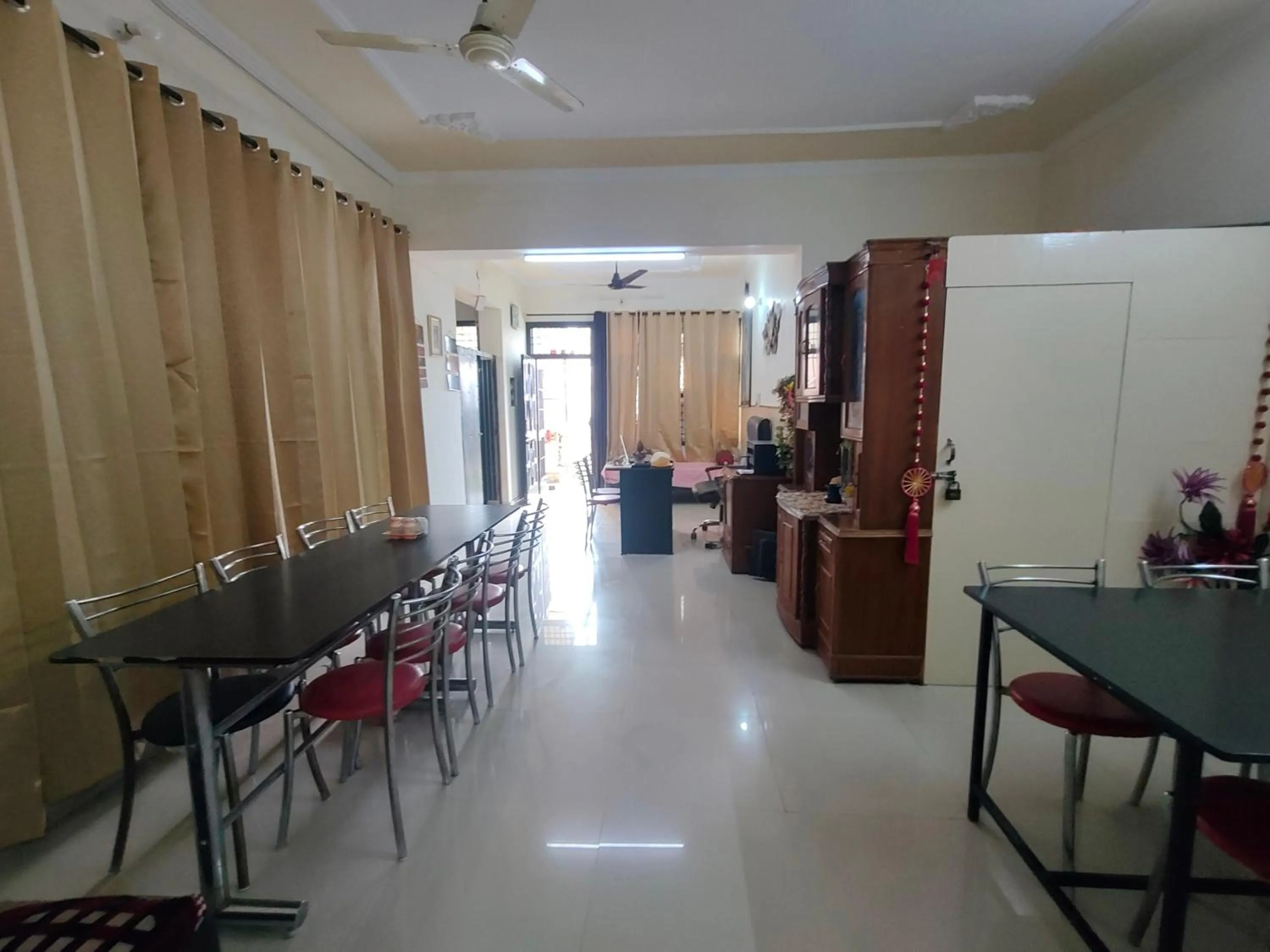 Restaurant/places to eat in New Chandigarh Holiday Home