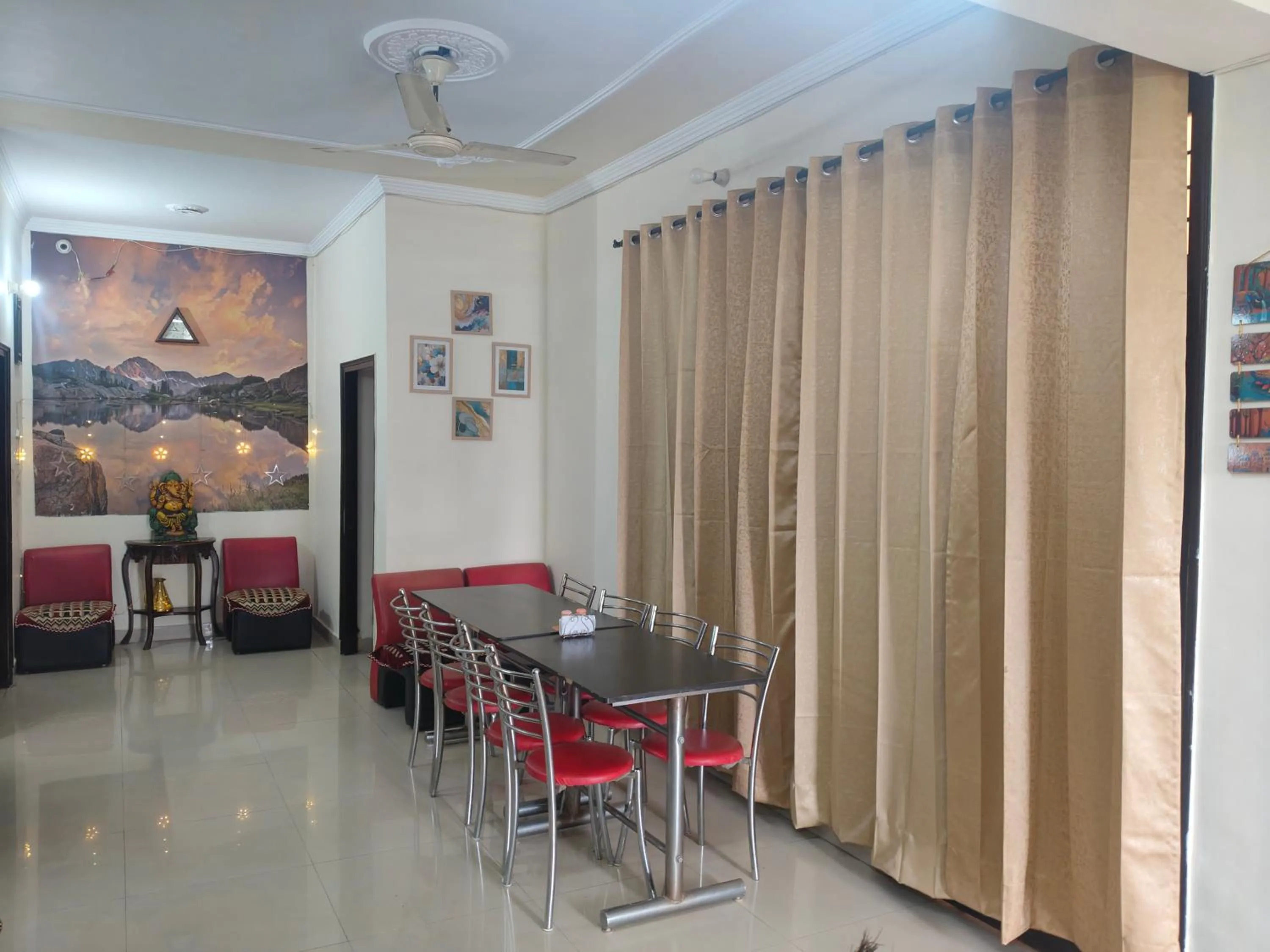 Restaurant/places to eat in New Chandigarh Holiday Home