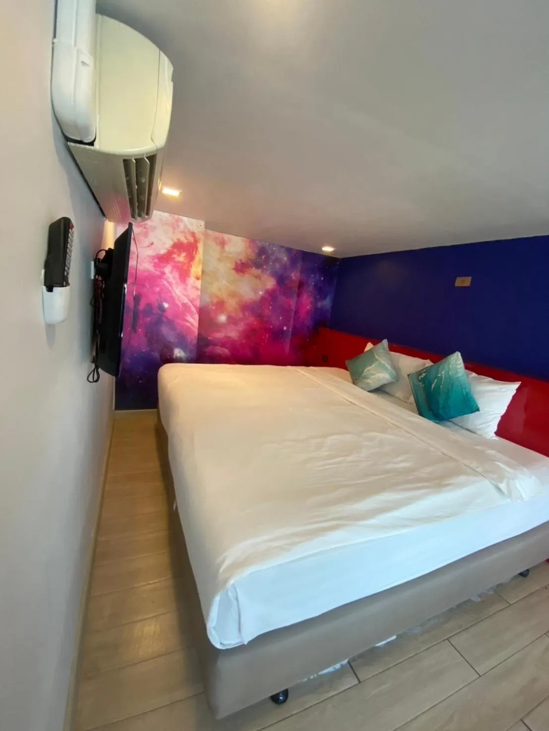 Bedroom, Bed in The Xtreme Suites