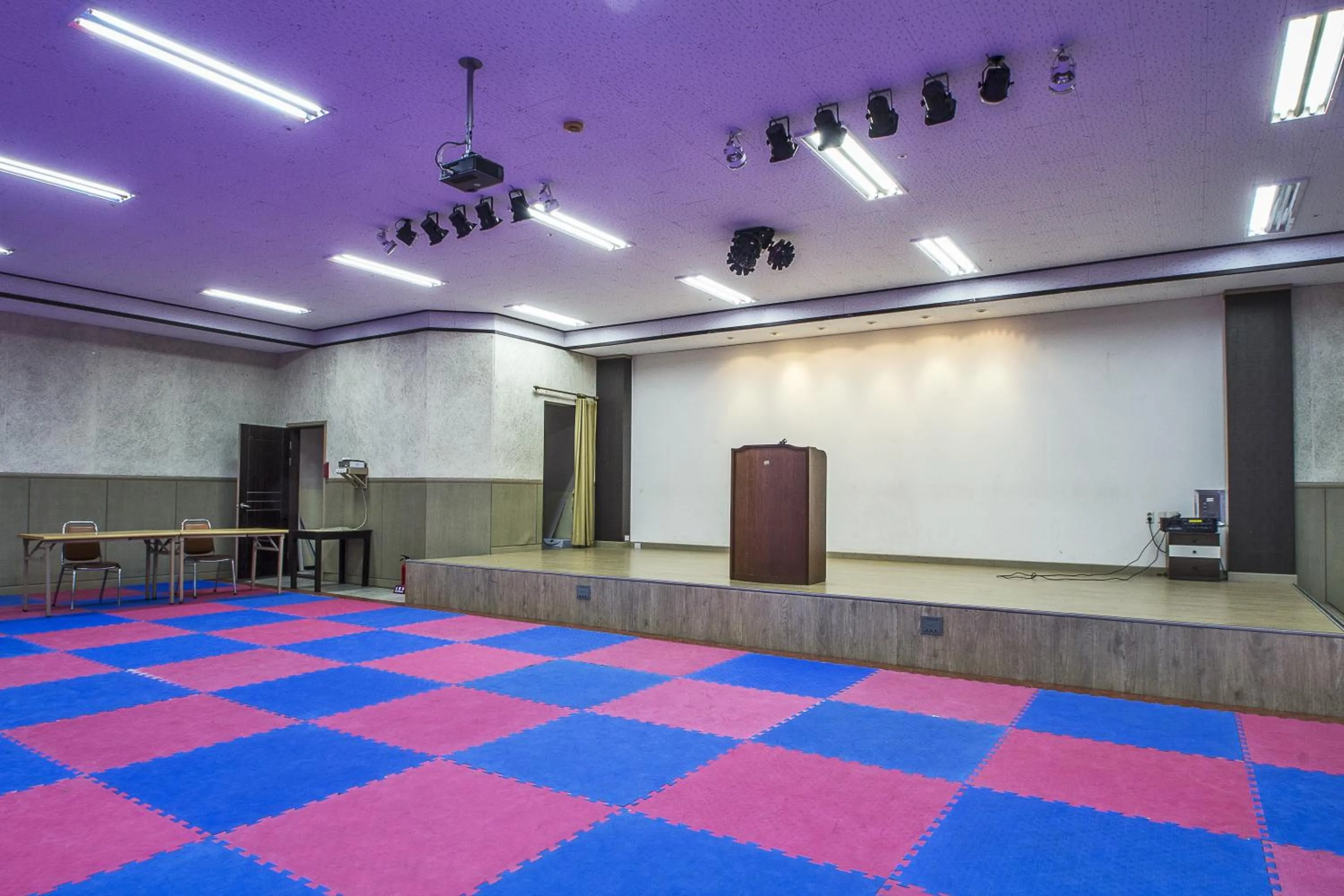 Property building in Benikea  The Jeju Resort