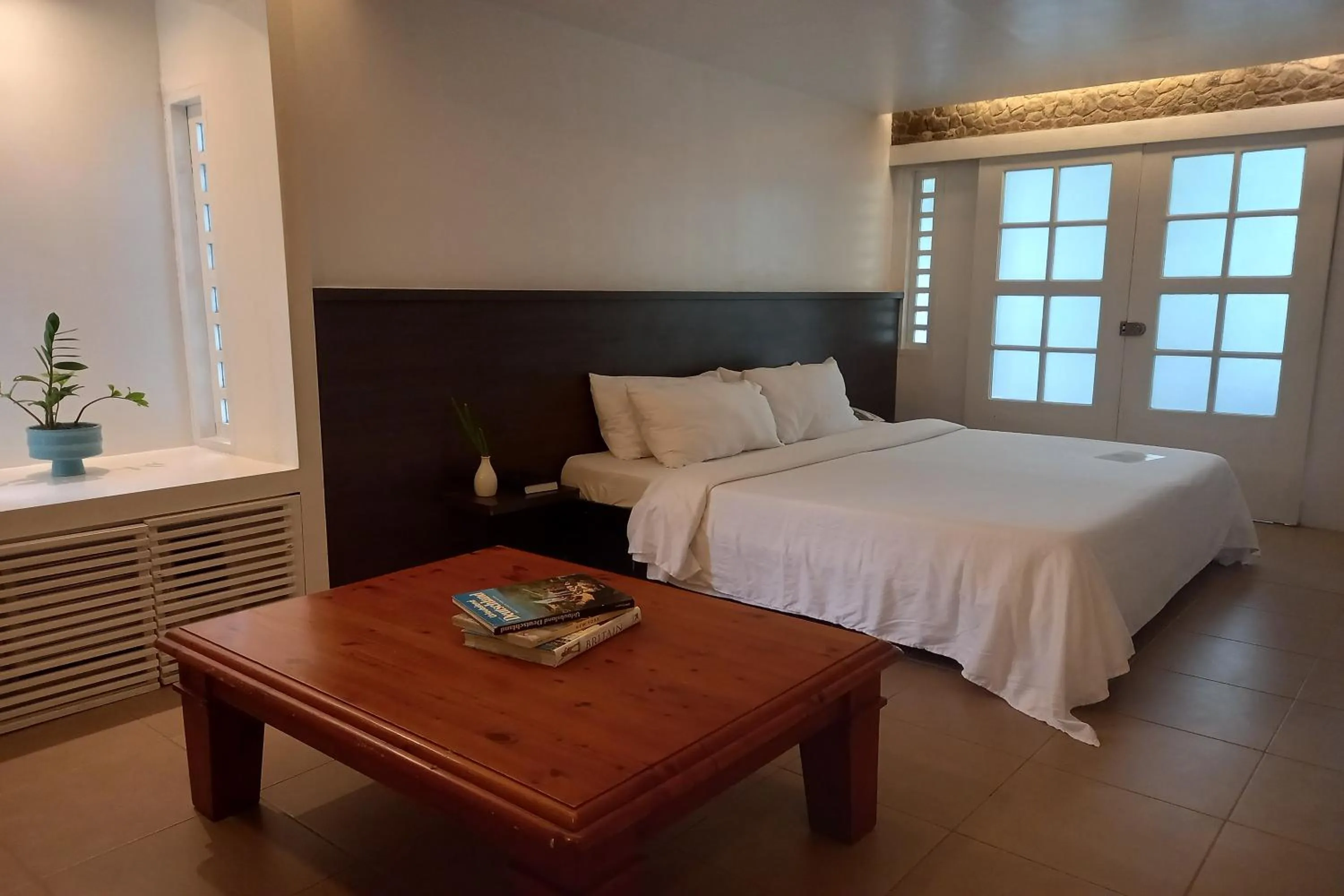 Bed in T House Tagaytay