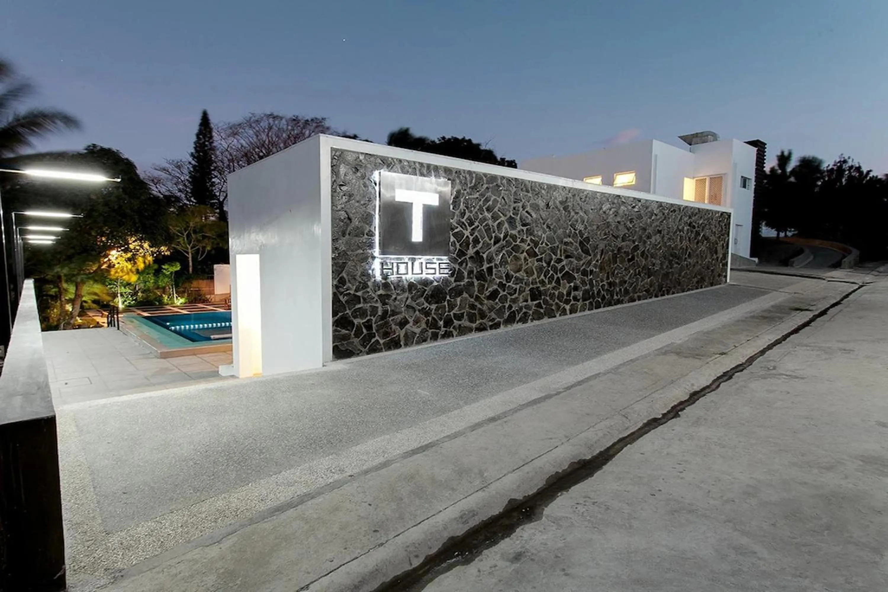 Property building in T House Tagaytay