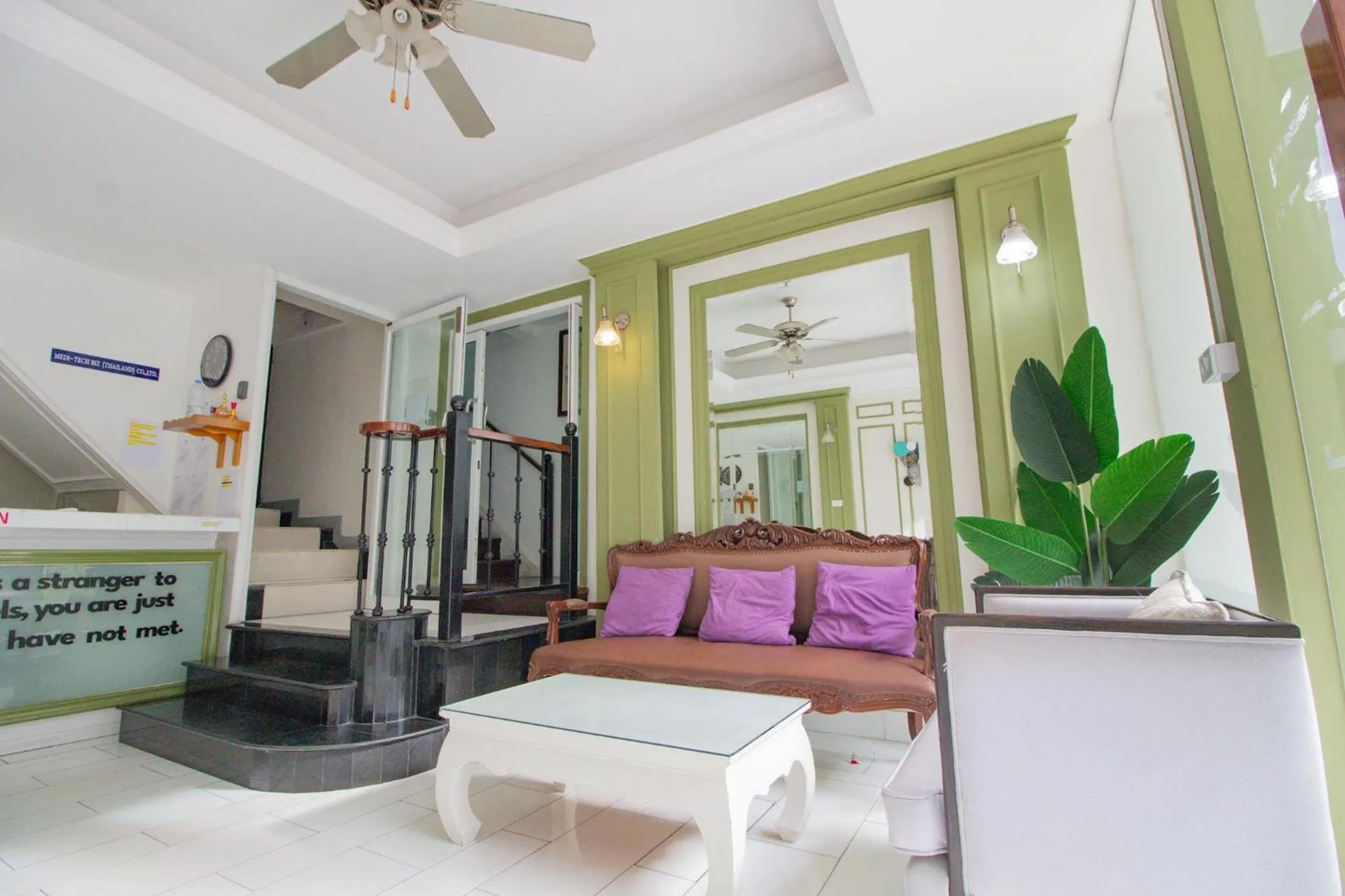 Skutan Inn Sutthisan Nexus Opal