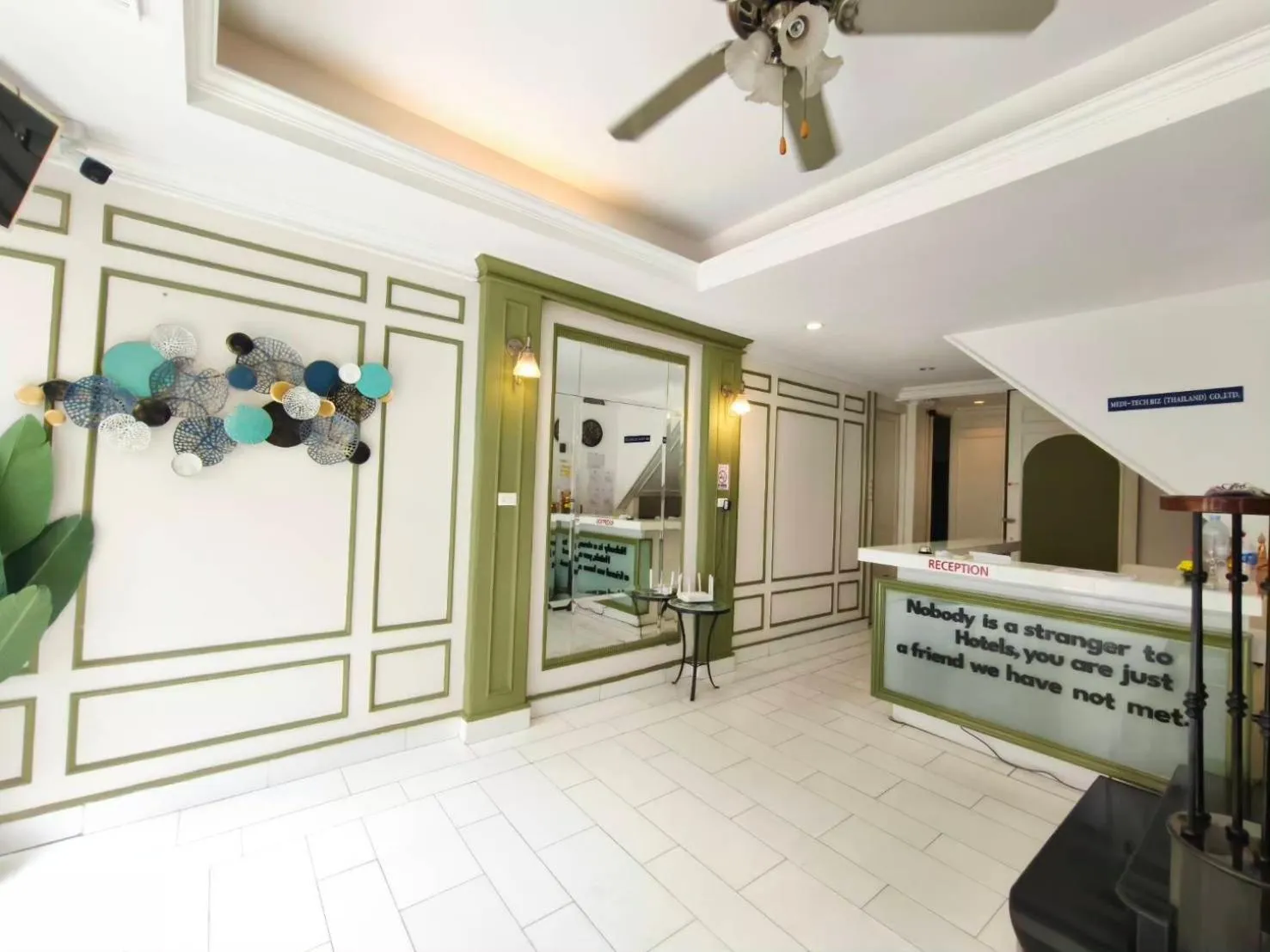 Skutan Inn Sutthisan Nexus Opal