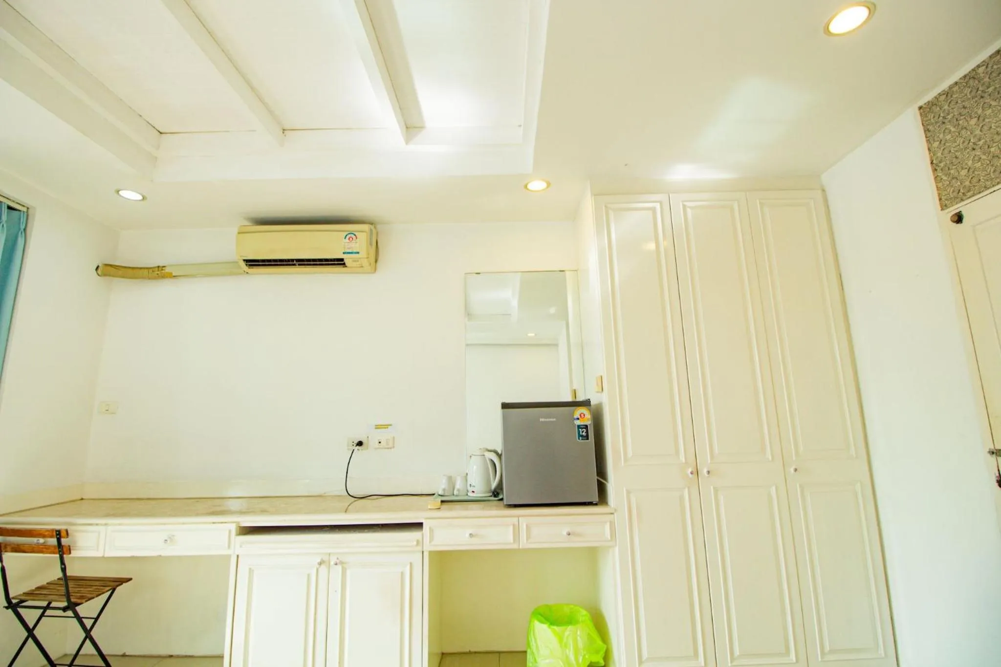 Skutan Inn Sutthisan Nexus Opal