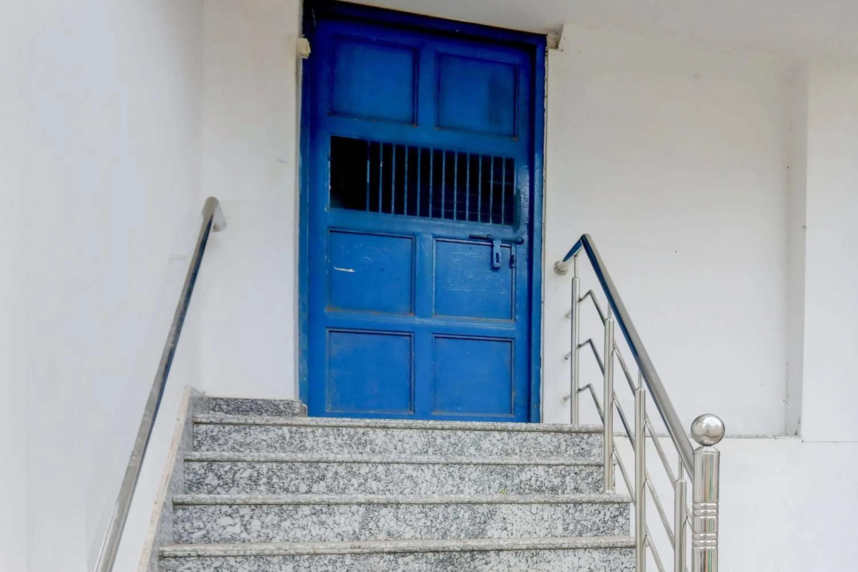 Hotel O Natraj Paying Guest House
