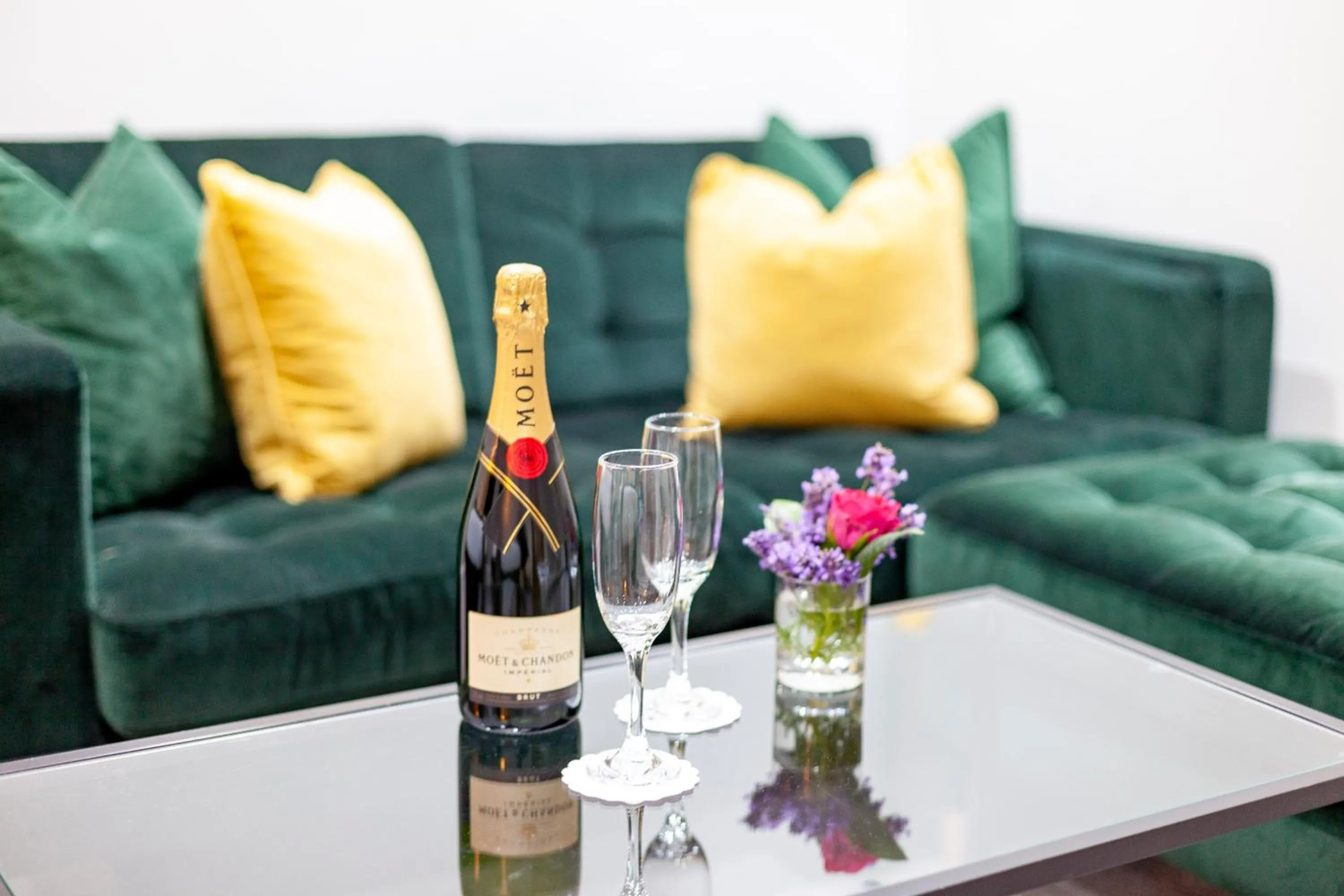 Seating area in Hotel Shepherds Bush London