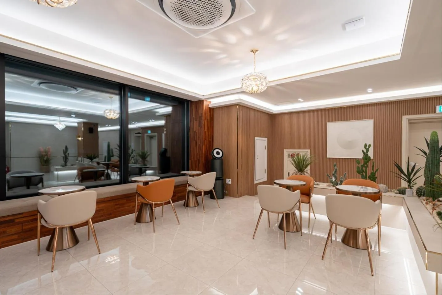 Lobby or reception in DK Airport Hotel