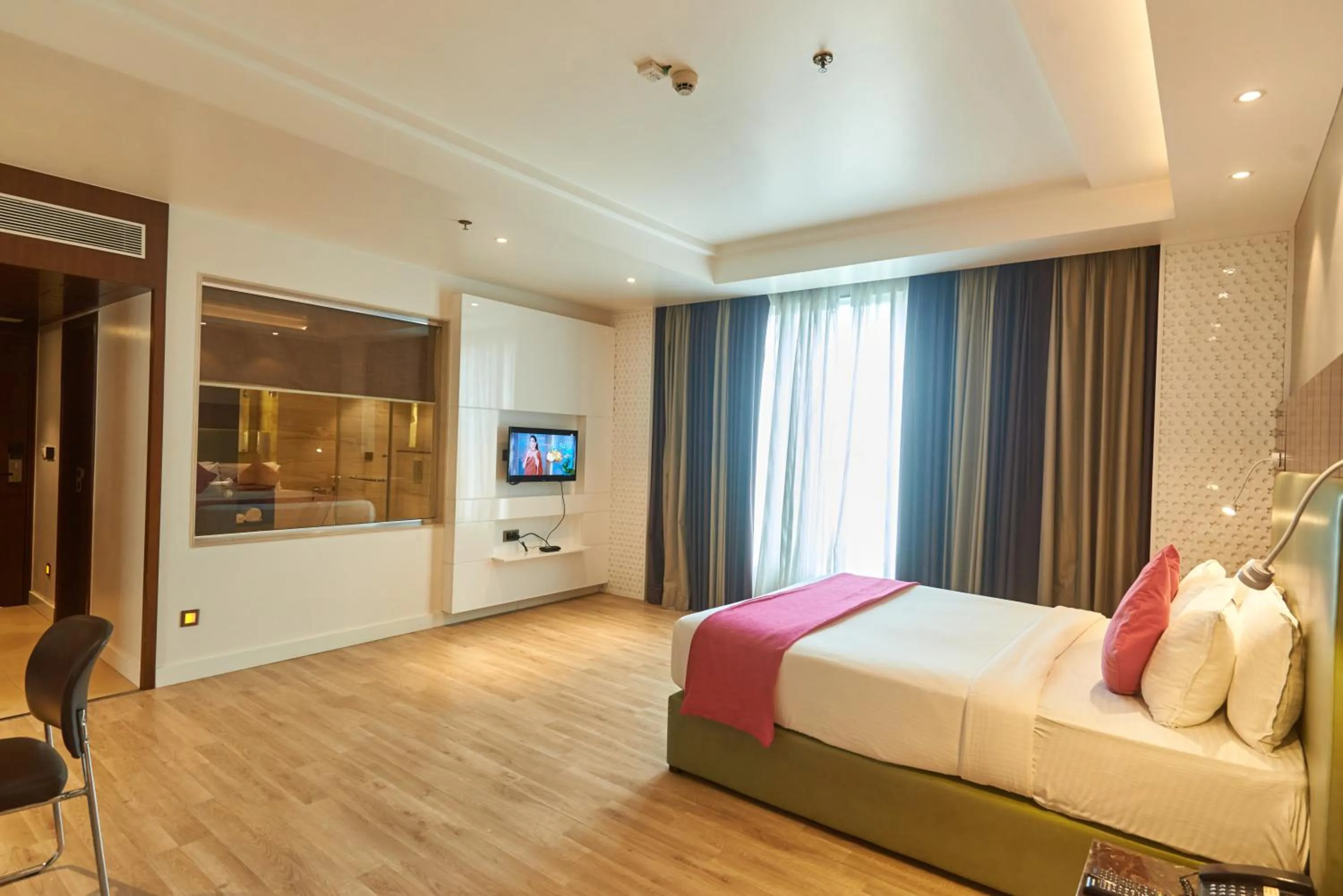 Bed in Tania President Inn