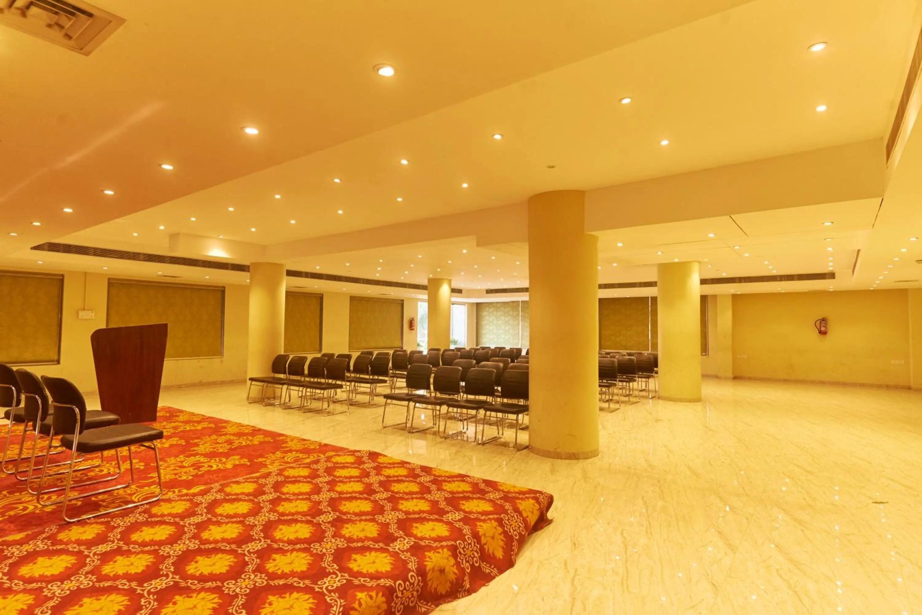 Banquet/Function facilities in Tania President Inn