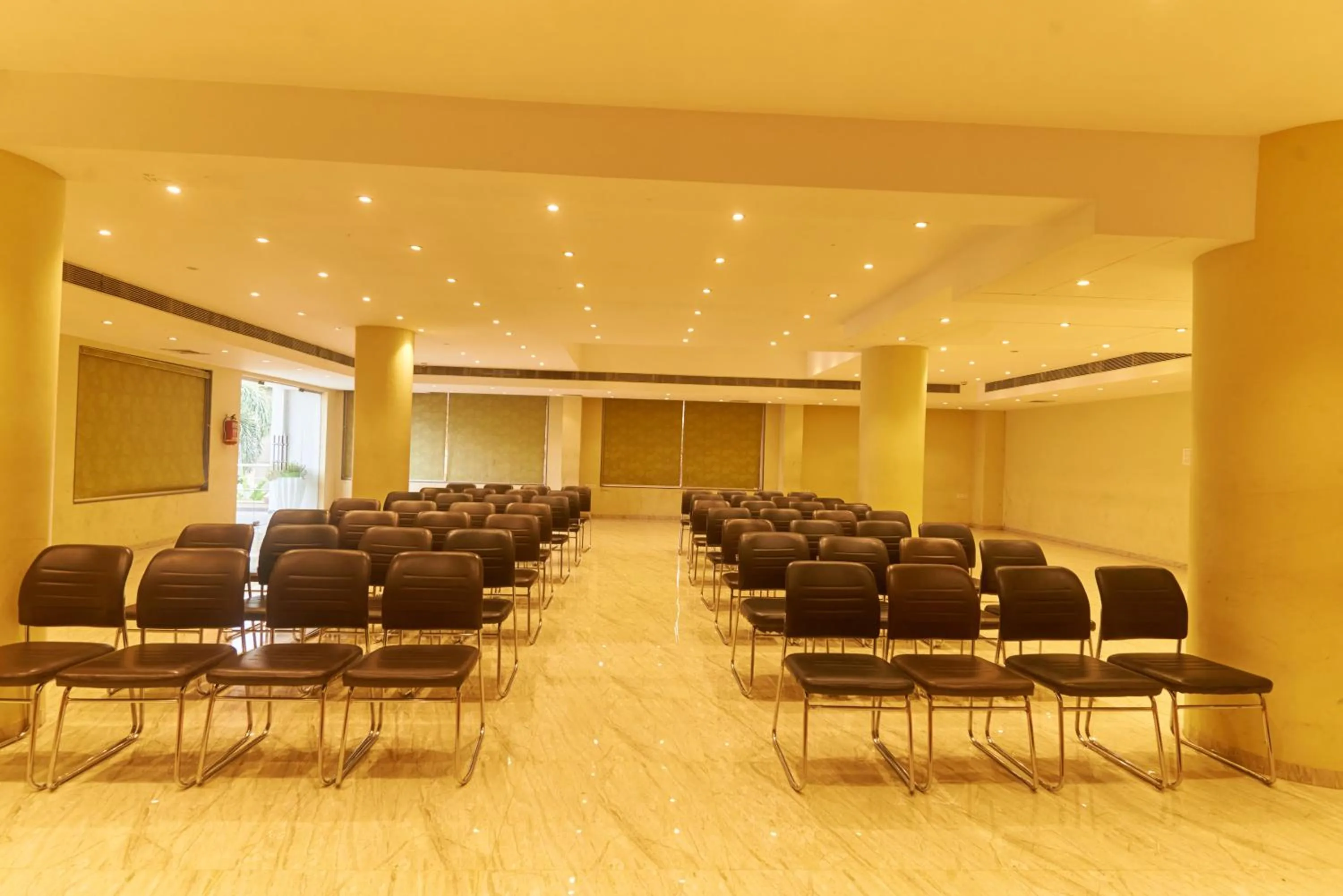 Banquet/Function facilities in Tania President Inn