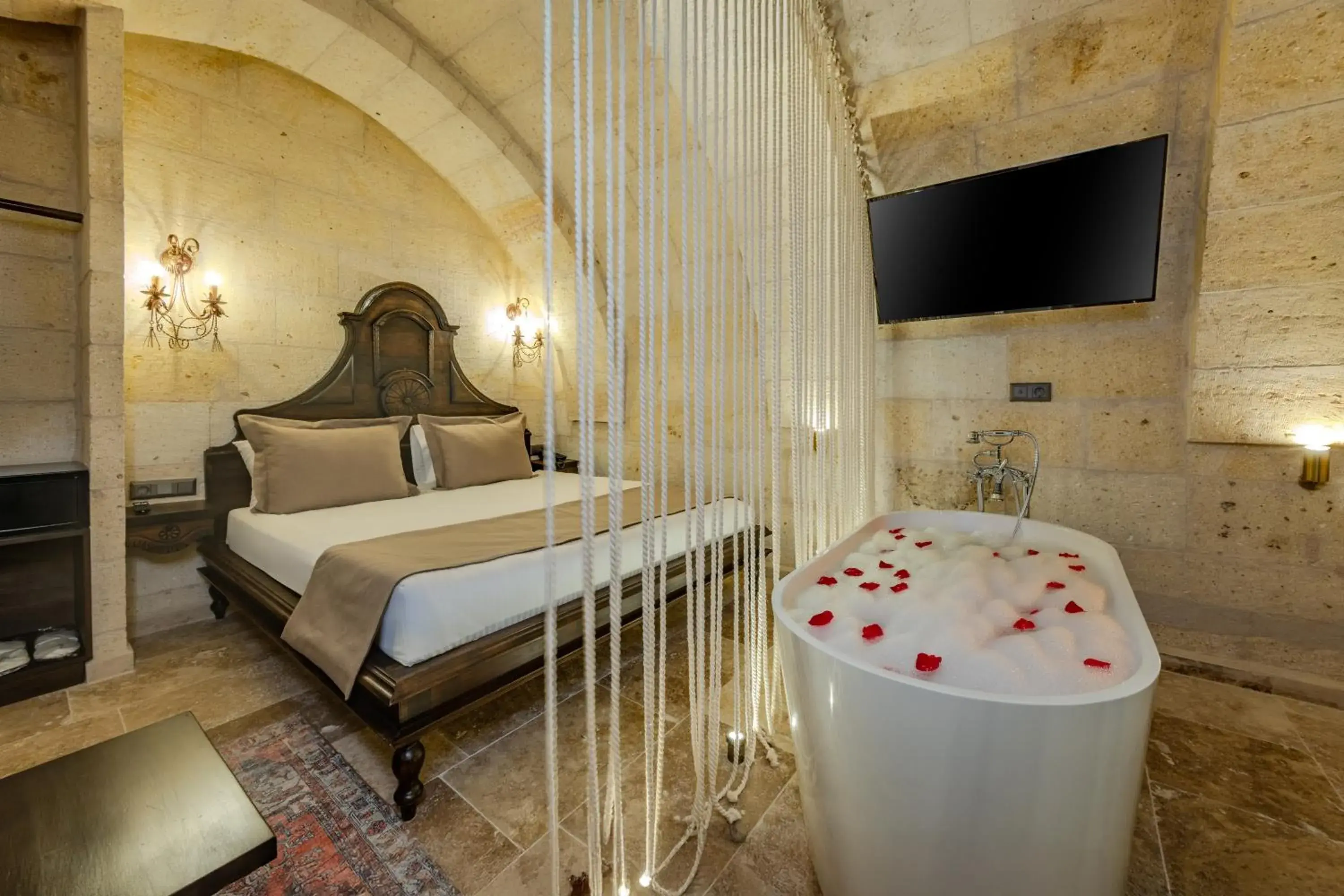 Deluxe Double Room with Bath in Castellum Cave Cappadocia Deluxe Double Room with Bath in Castellum Cave Cappadocia