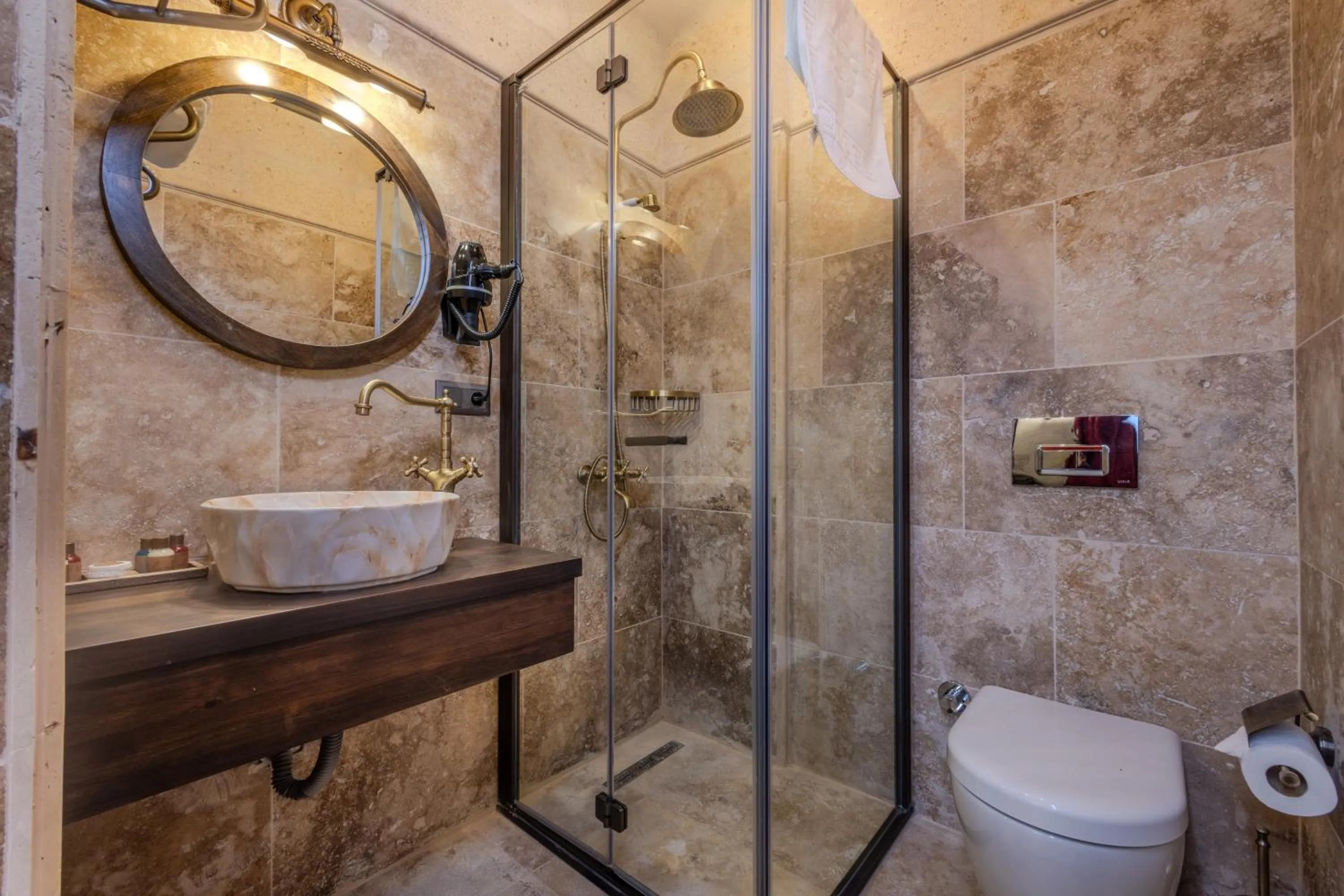 Shower in Castellum Cave Cappadocia