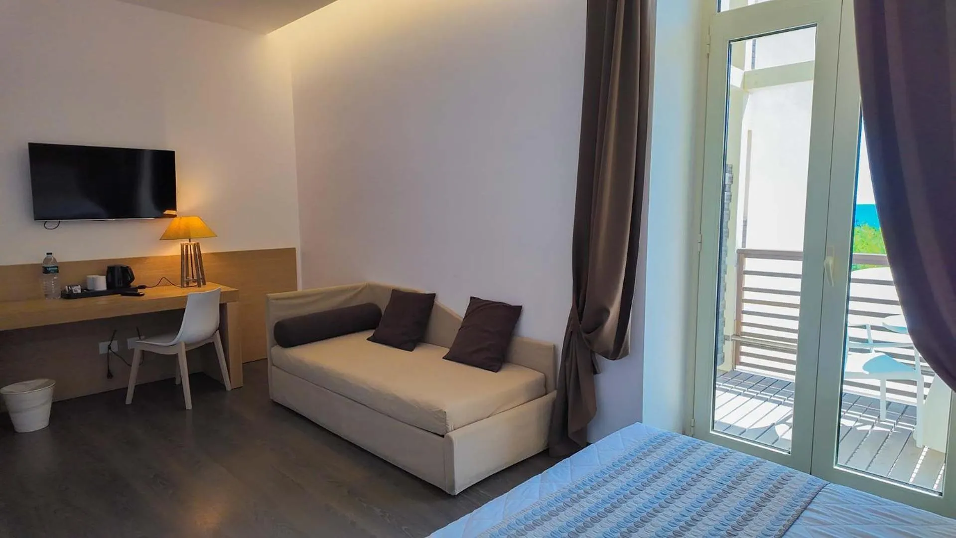 Bed in Hotel Club Torre Salinas - Adults Only