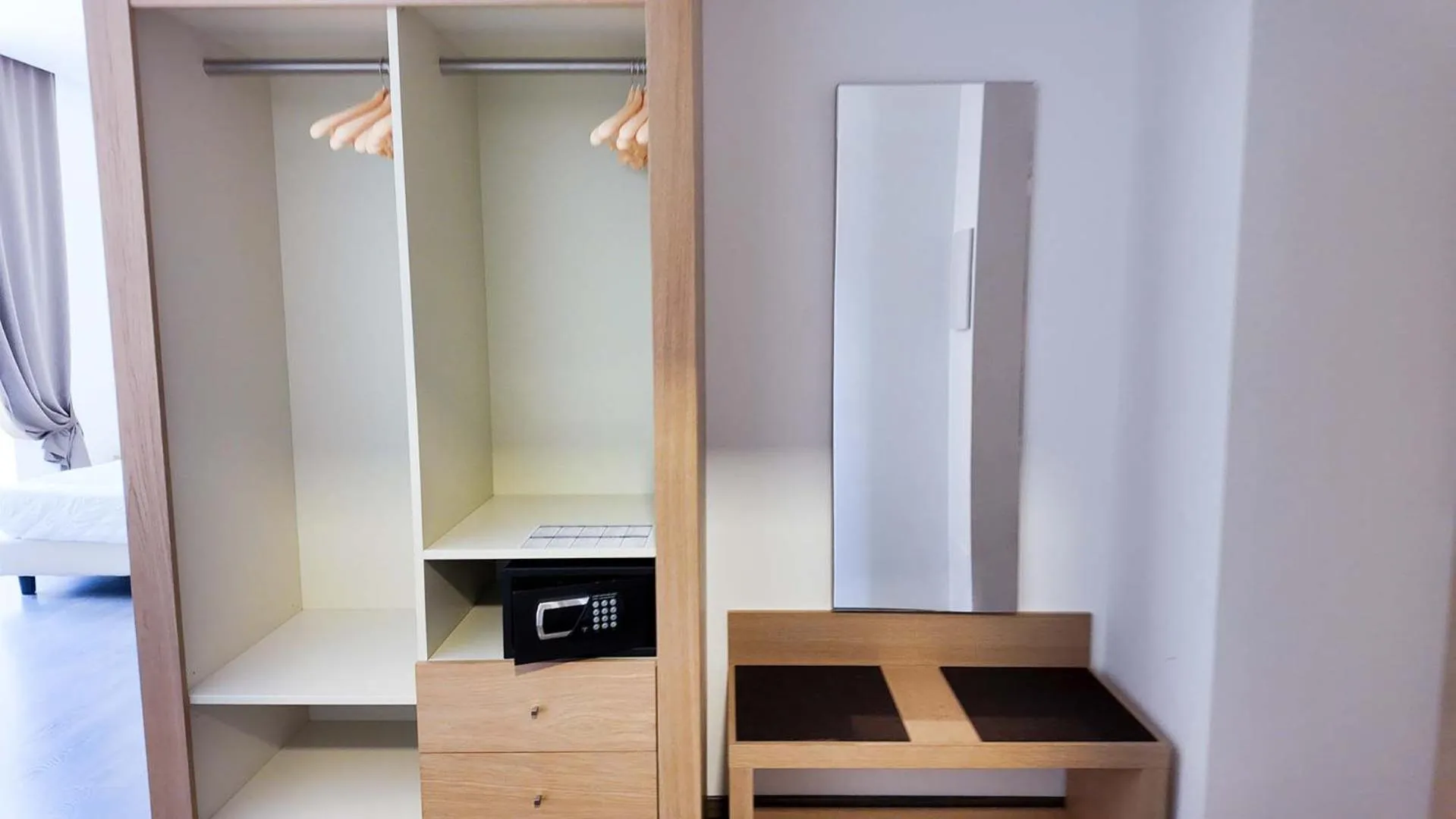 Bedroom in Hotel Club Torre Salinas - Adults Only