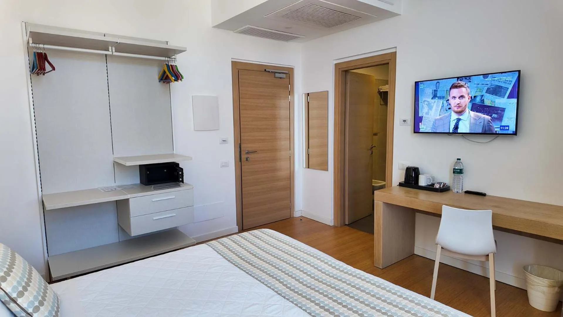 Bed in Hotel Club Torre Salinas - Adults Only