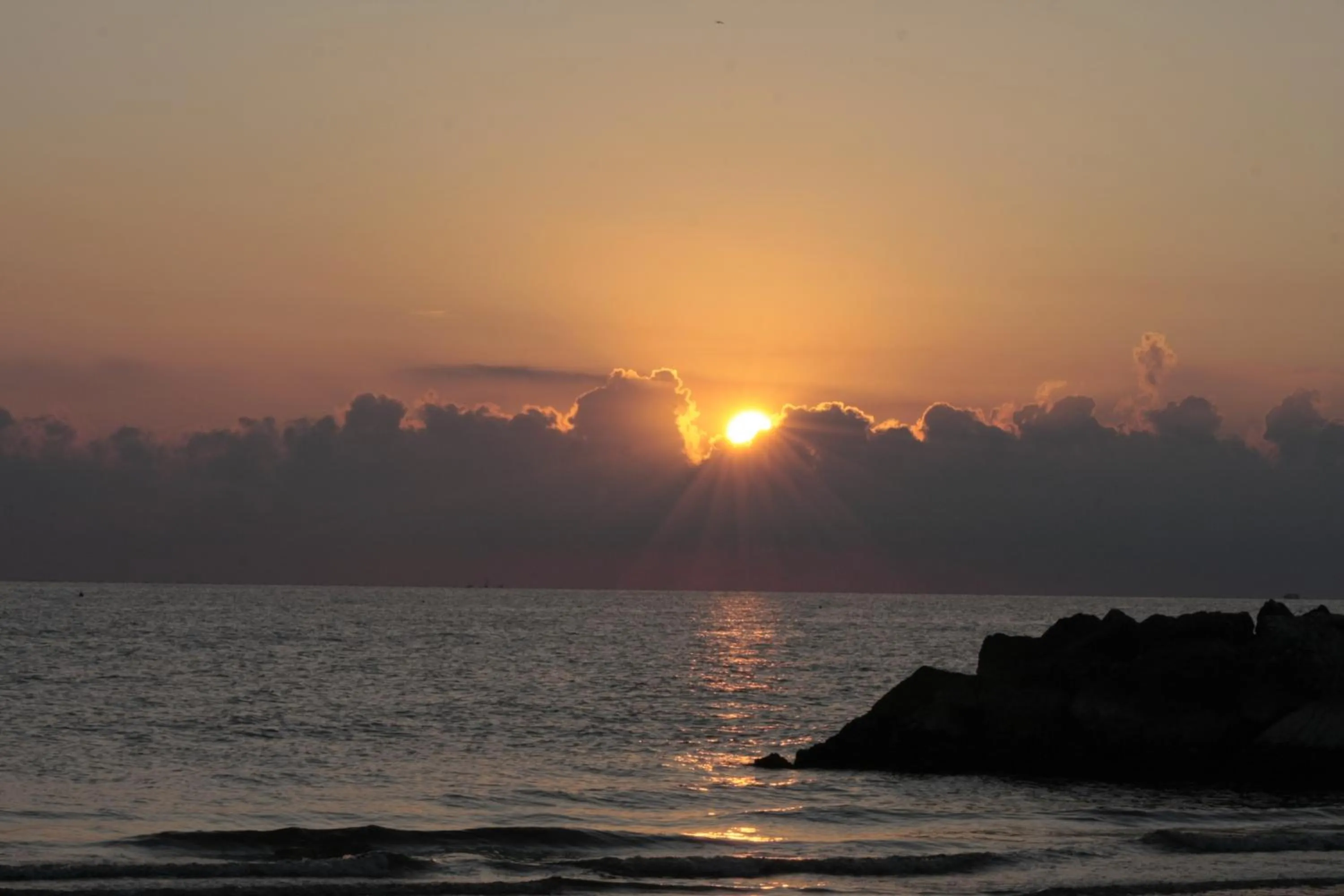 Sunrise in Hotel Aurora