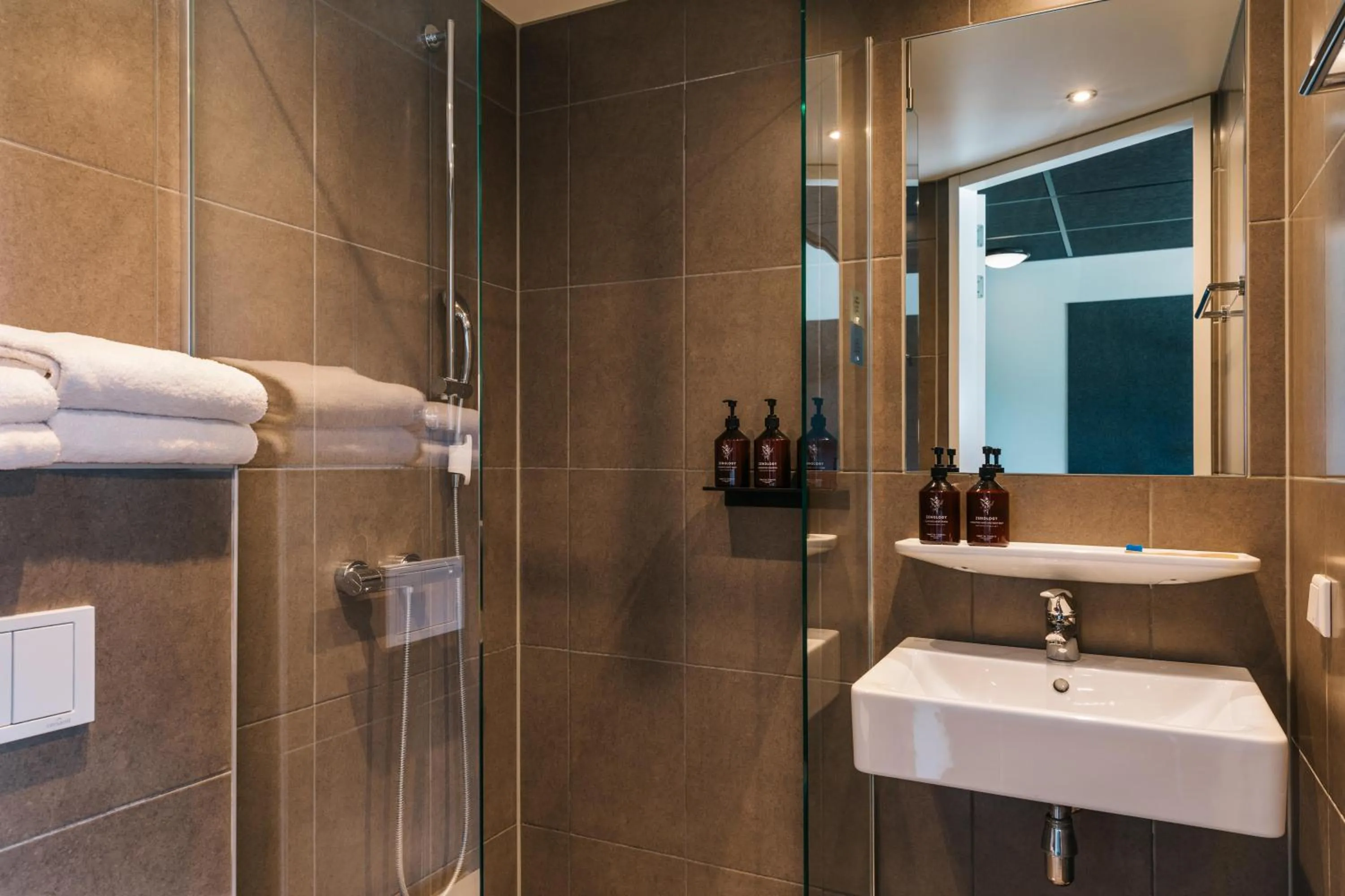 Bathroom in The Social Hub Amsterdam City