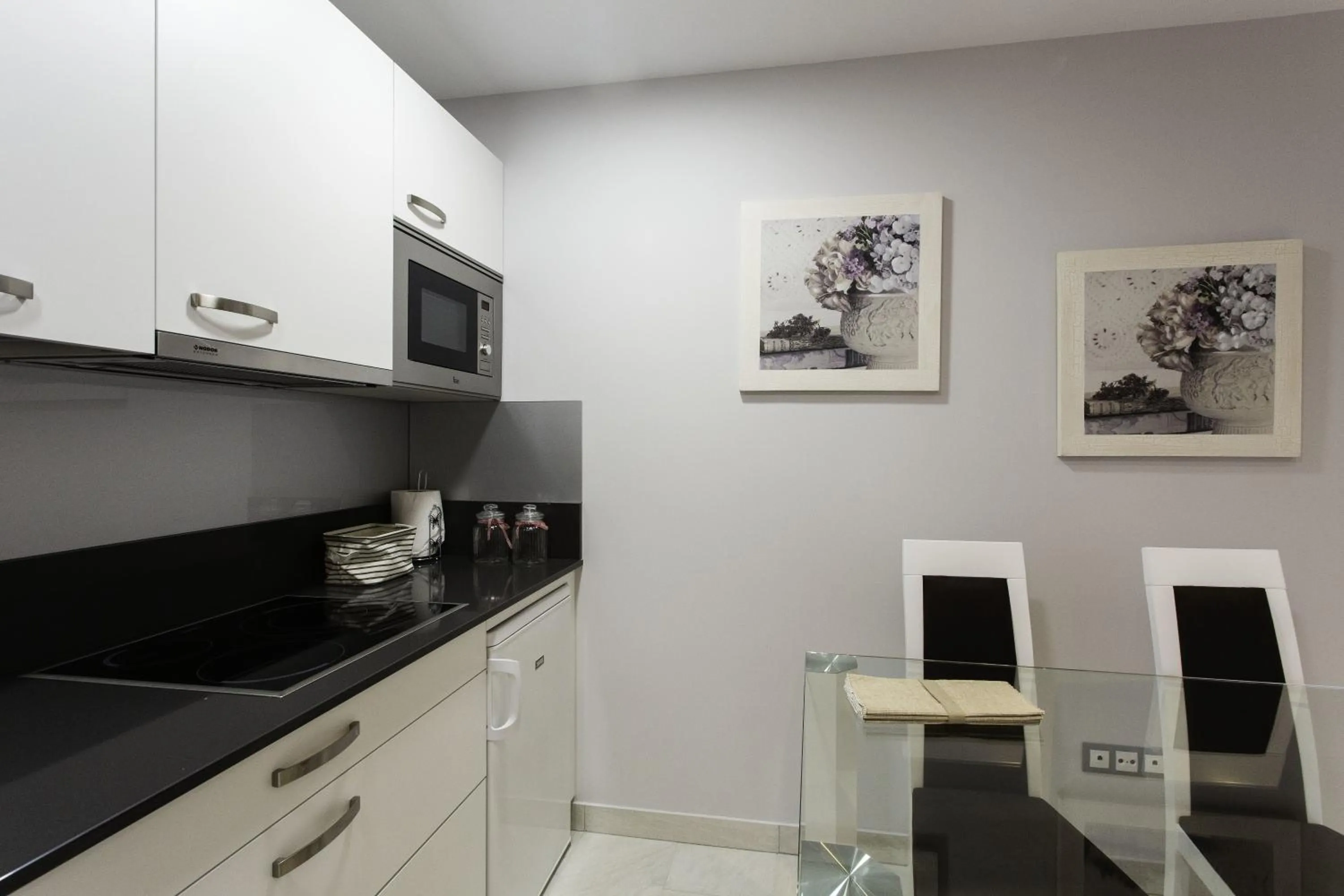 Kitchen or kitchenette in Apartamentos Borizu Playa