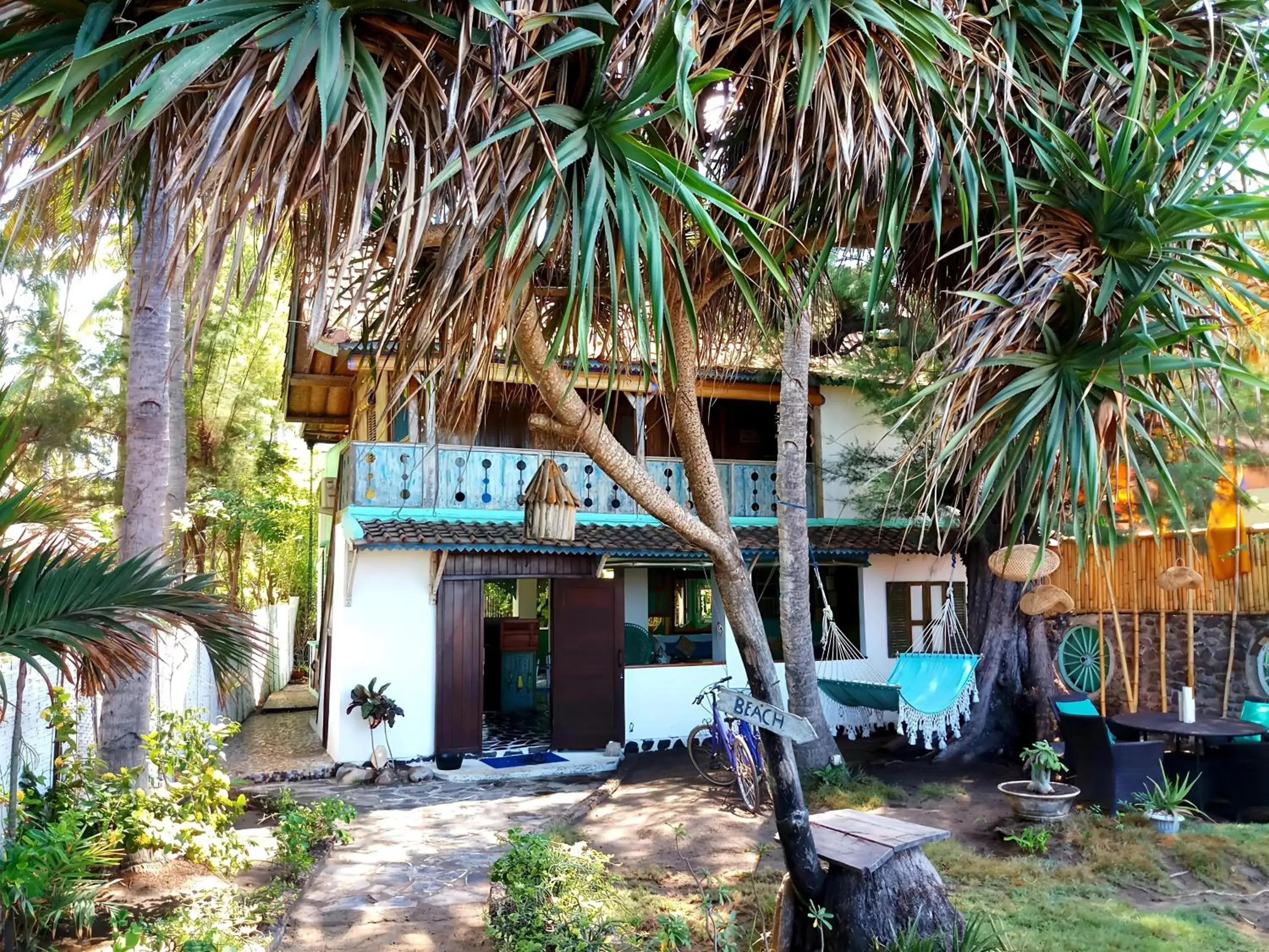 Three-Bedroom House in Kai's Beachfront Villa Three-Bedroom House in Kai's Beachfront Villa