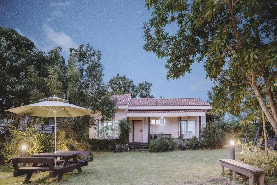 Jeju Supgol dokchae Pension