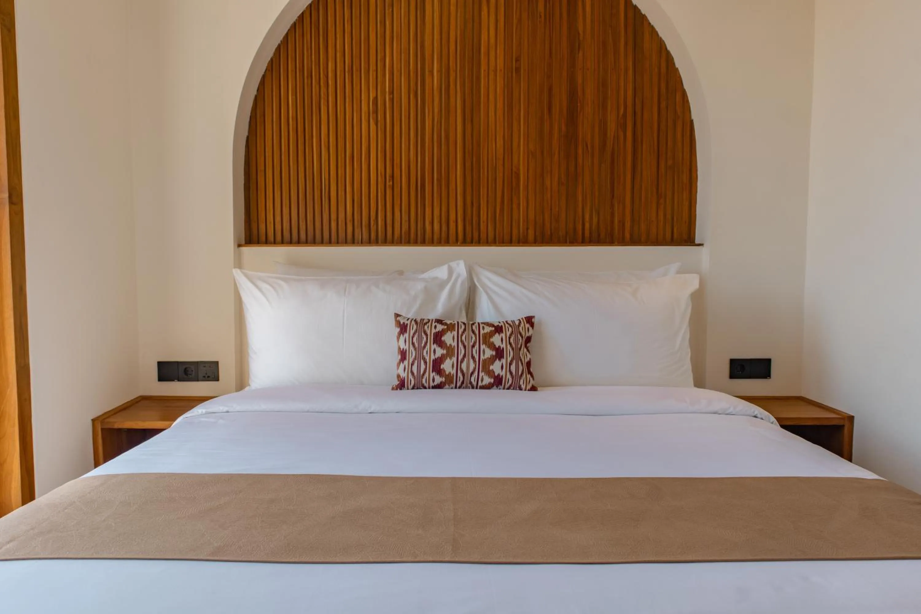 View (from property/room), Bed in Oh!Julia Hotel Komodo