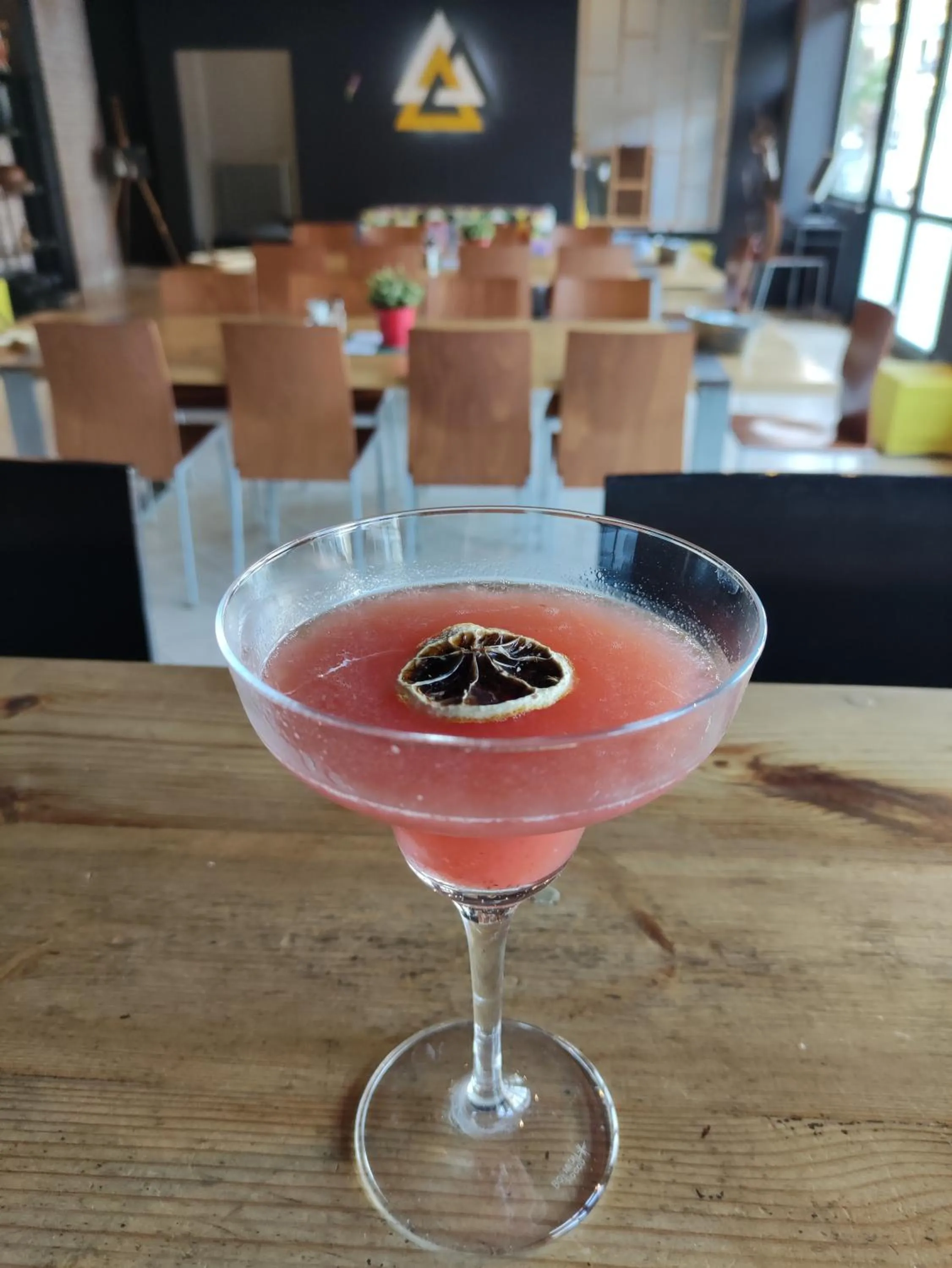 Communal lounge/ TV room in Leonidaion Guesthouse