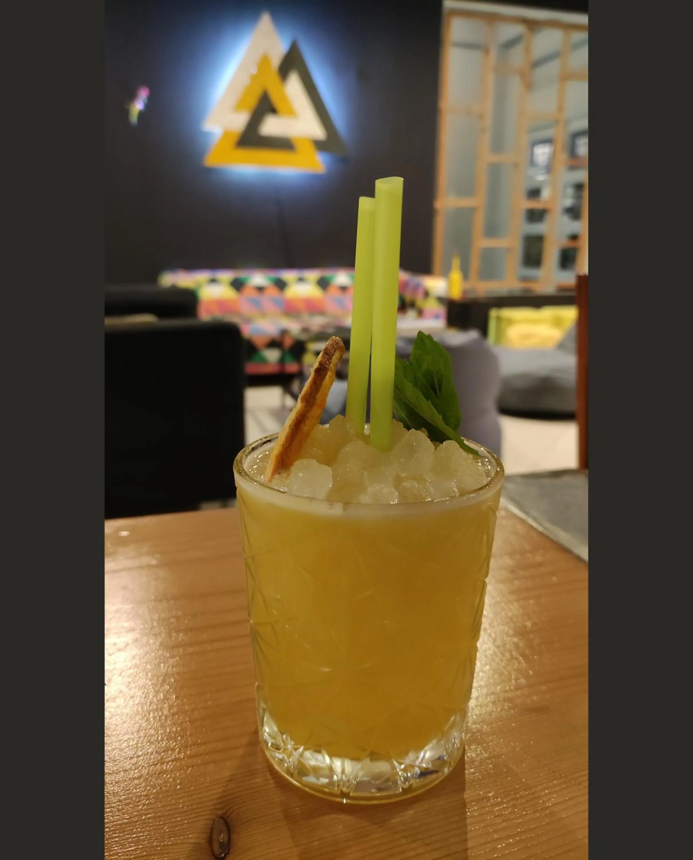 Communal lounge/ TV room in Leonidaion Guesthouse