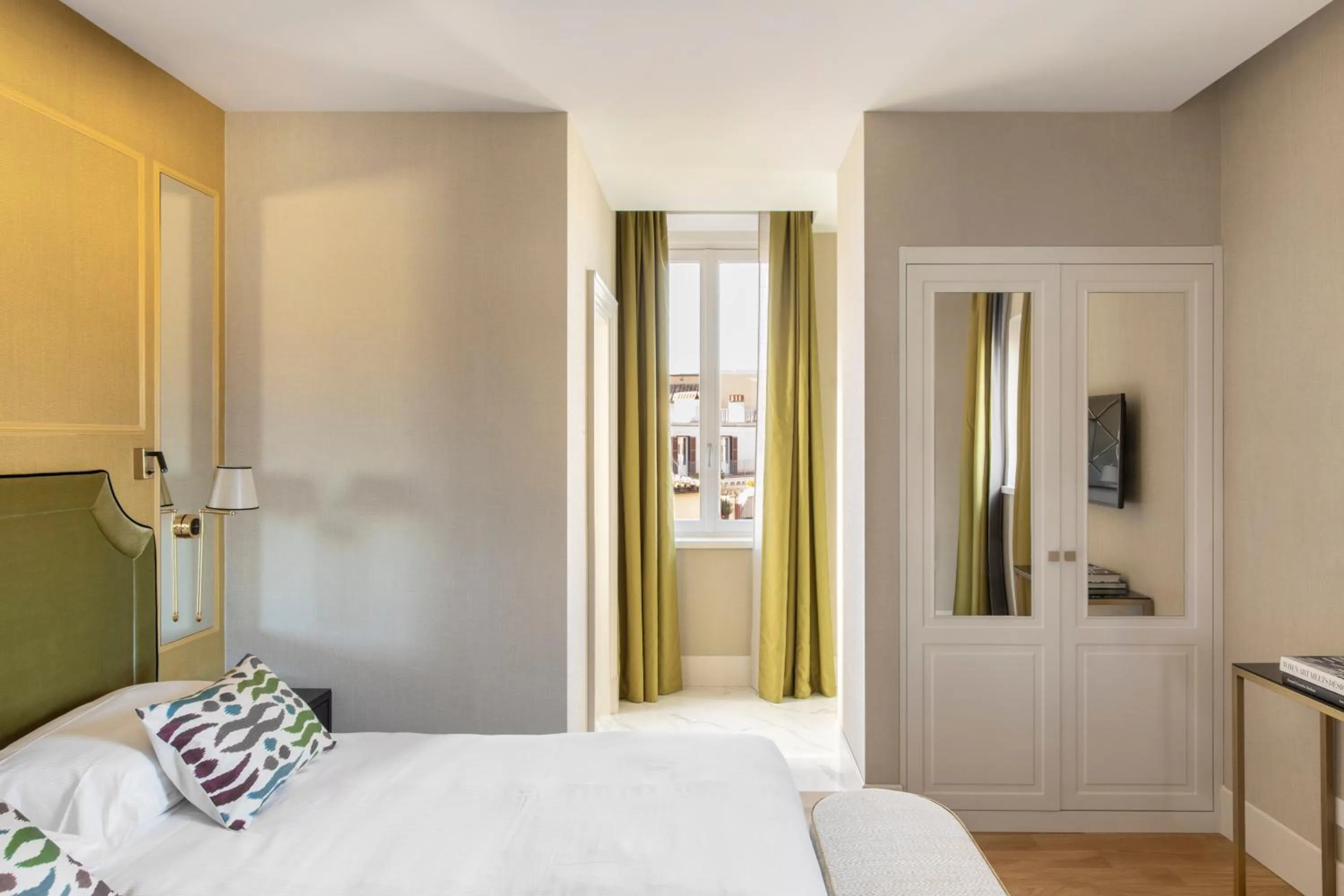 Bed in HOTEL ADRIANO Rooftop