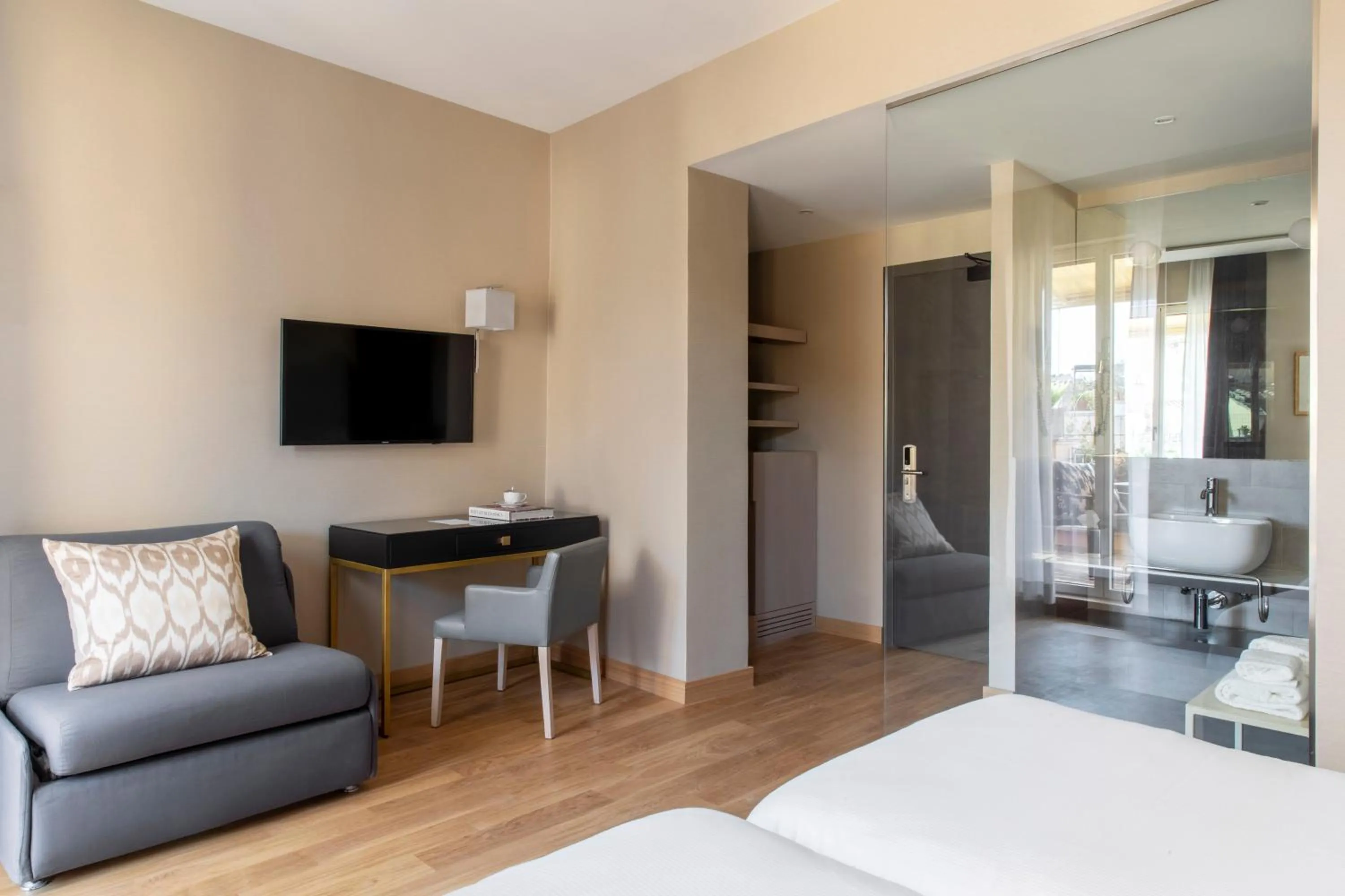 Photo of the whole room, Bed in HOTEL ADRIANO Rooftop