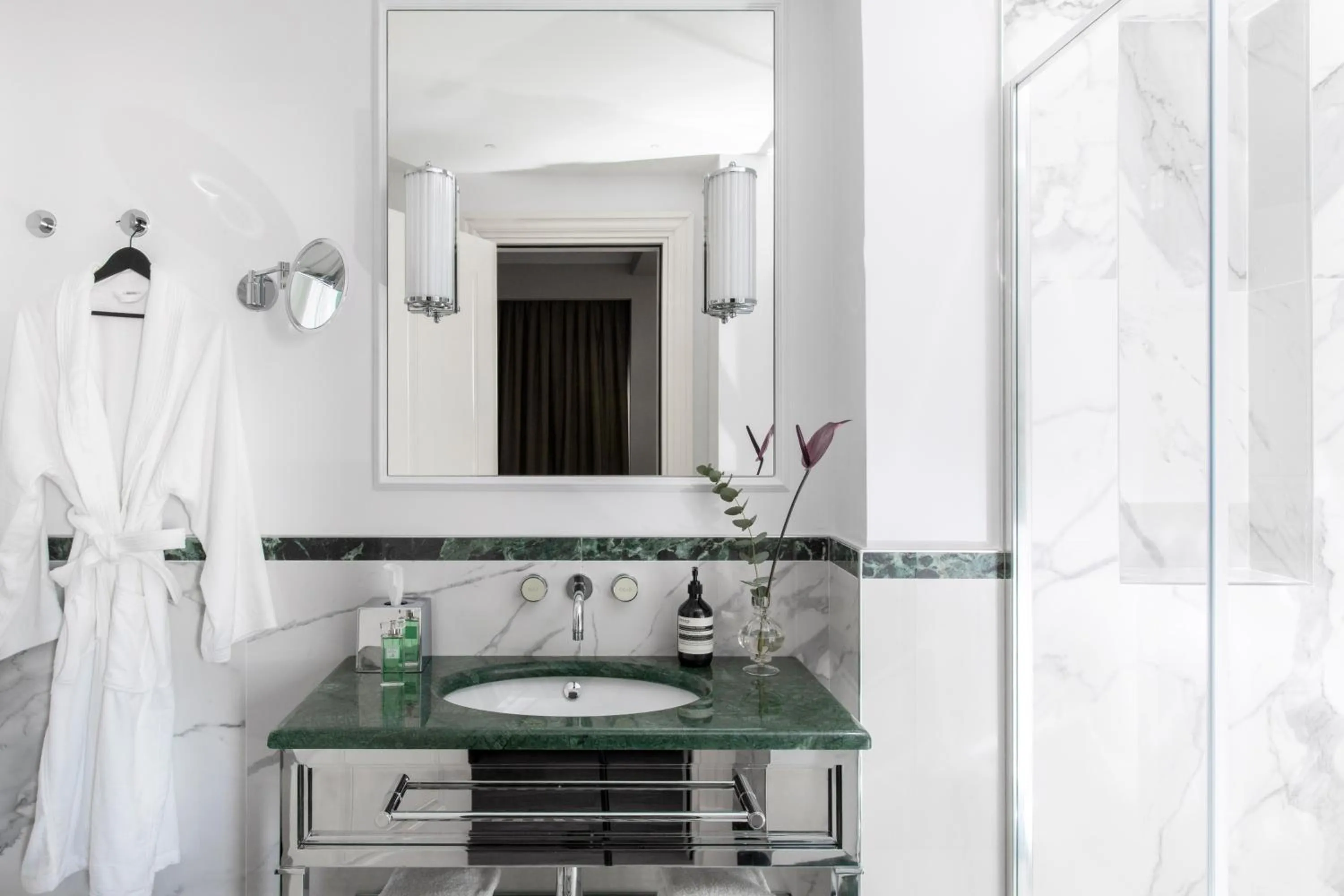 Shower in HOTEL ADRIANO Rooftop