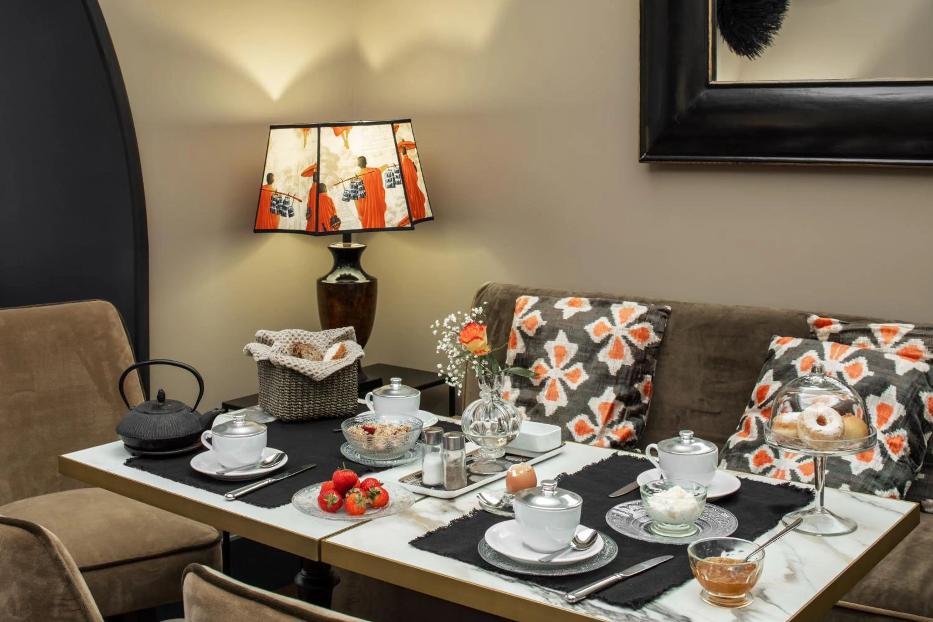 Breakfast in HOTEL ADRIANO Rooftop