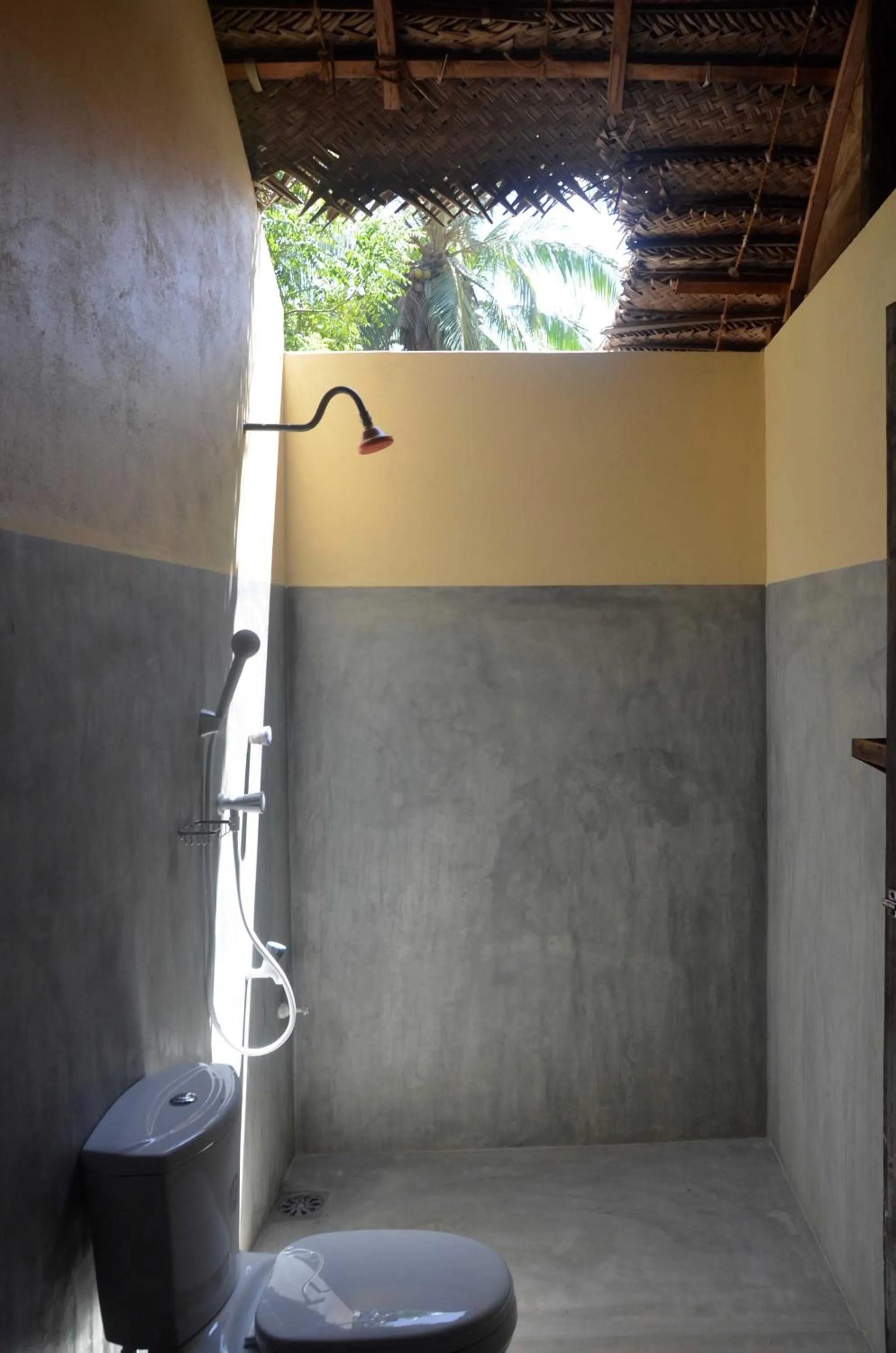 Shower in Arne's Place