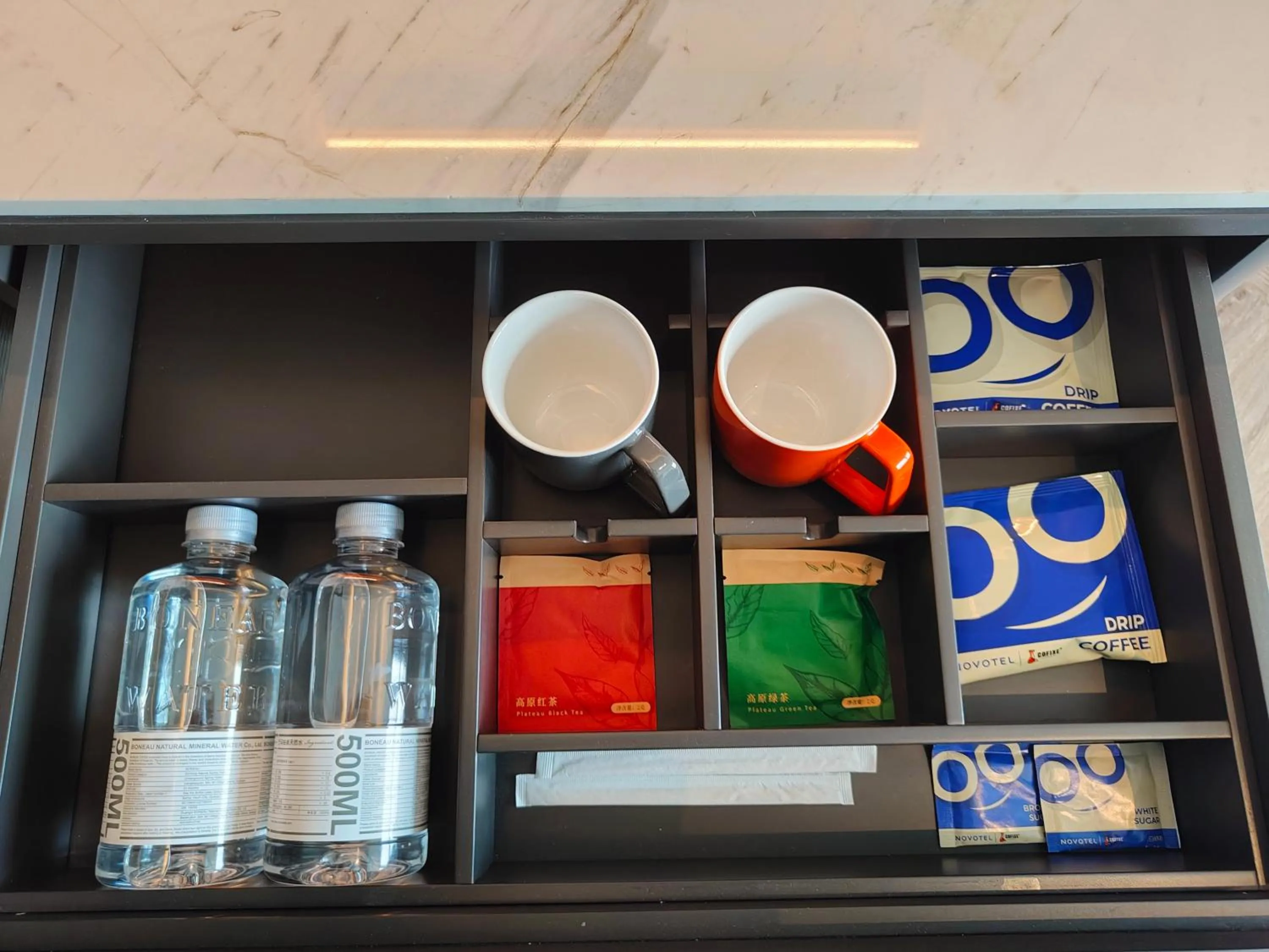 Coffee/tea facilities in Novotel Shanghai Lingang