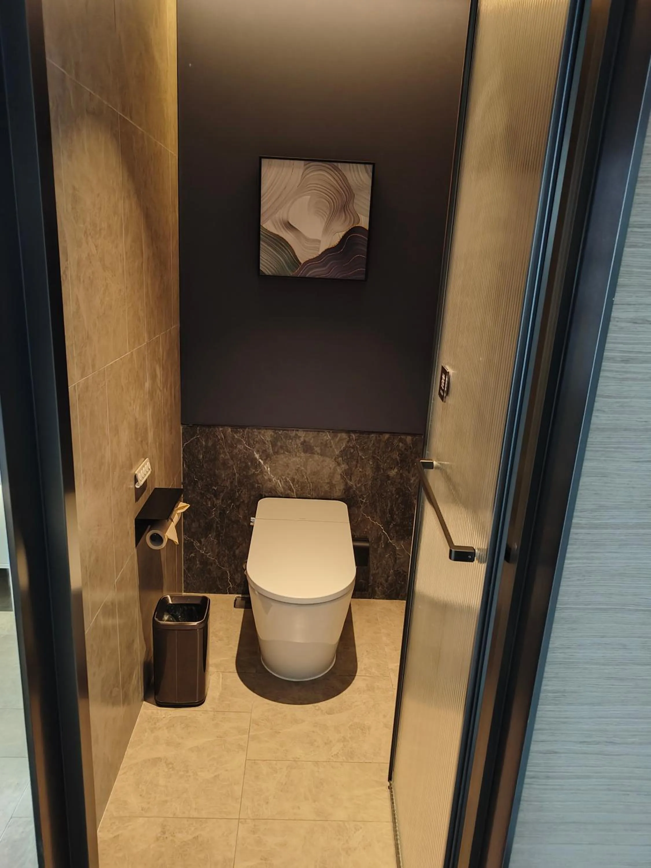 Toilet in Novotel Shanghai Lingang