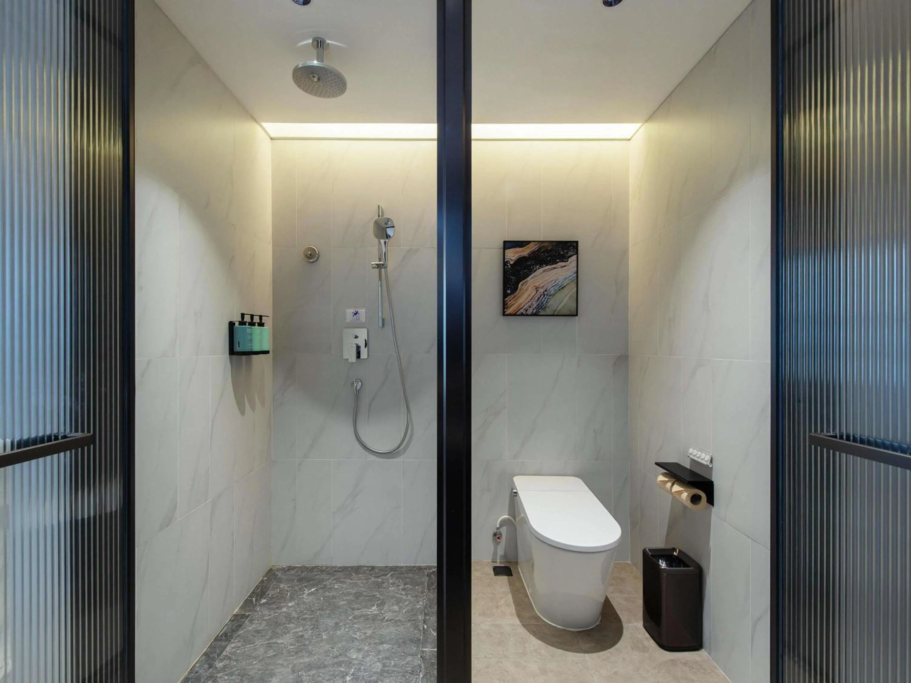 Bedroom in Novotel Shanghai Lingang