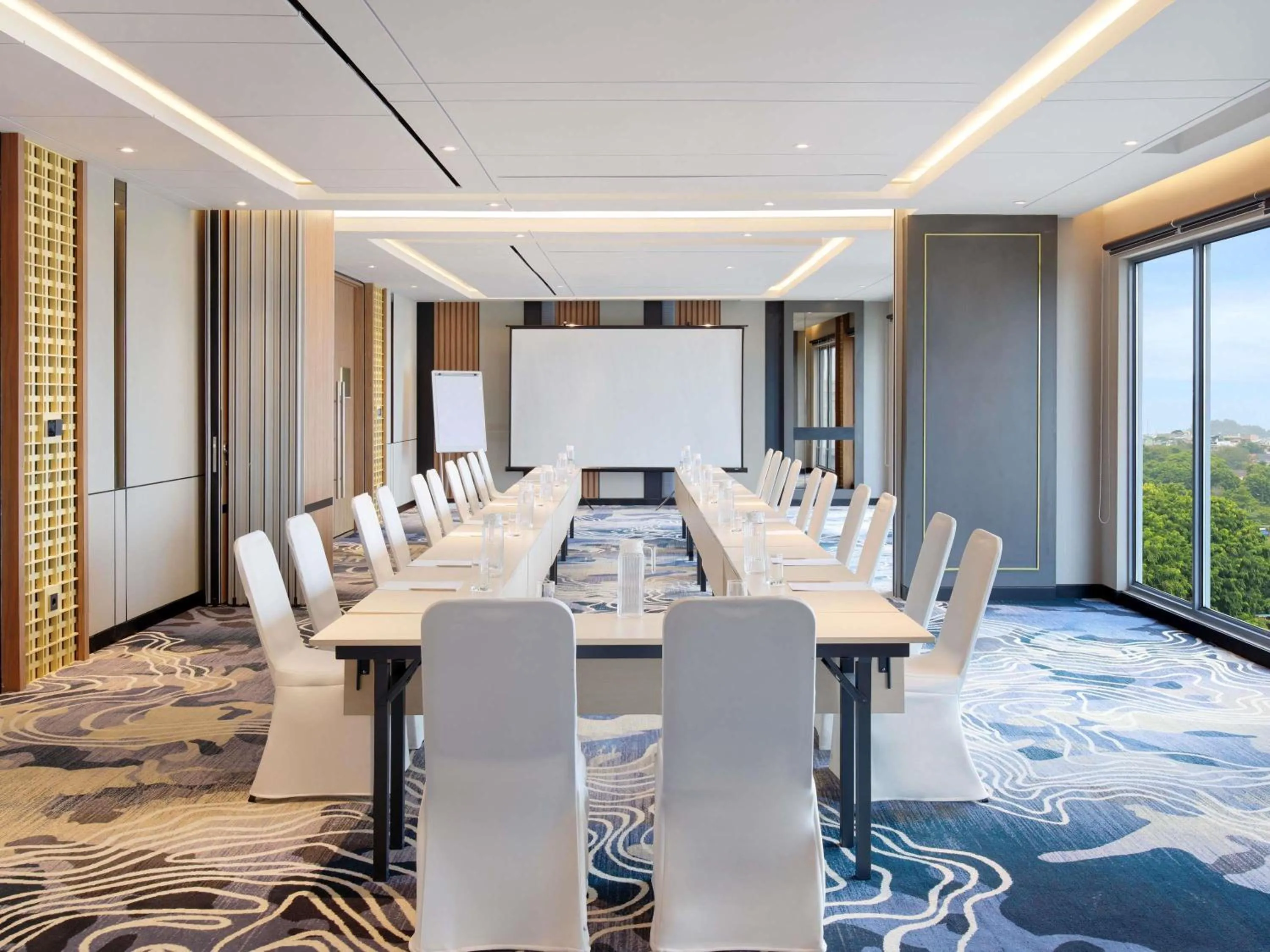 Meeting/conference room in Grand Mercure Batam Centre