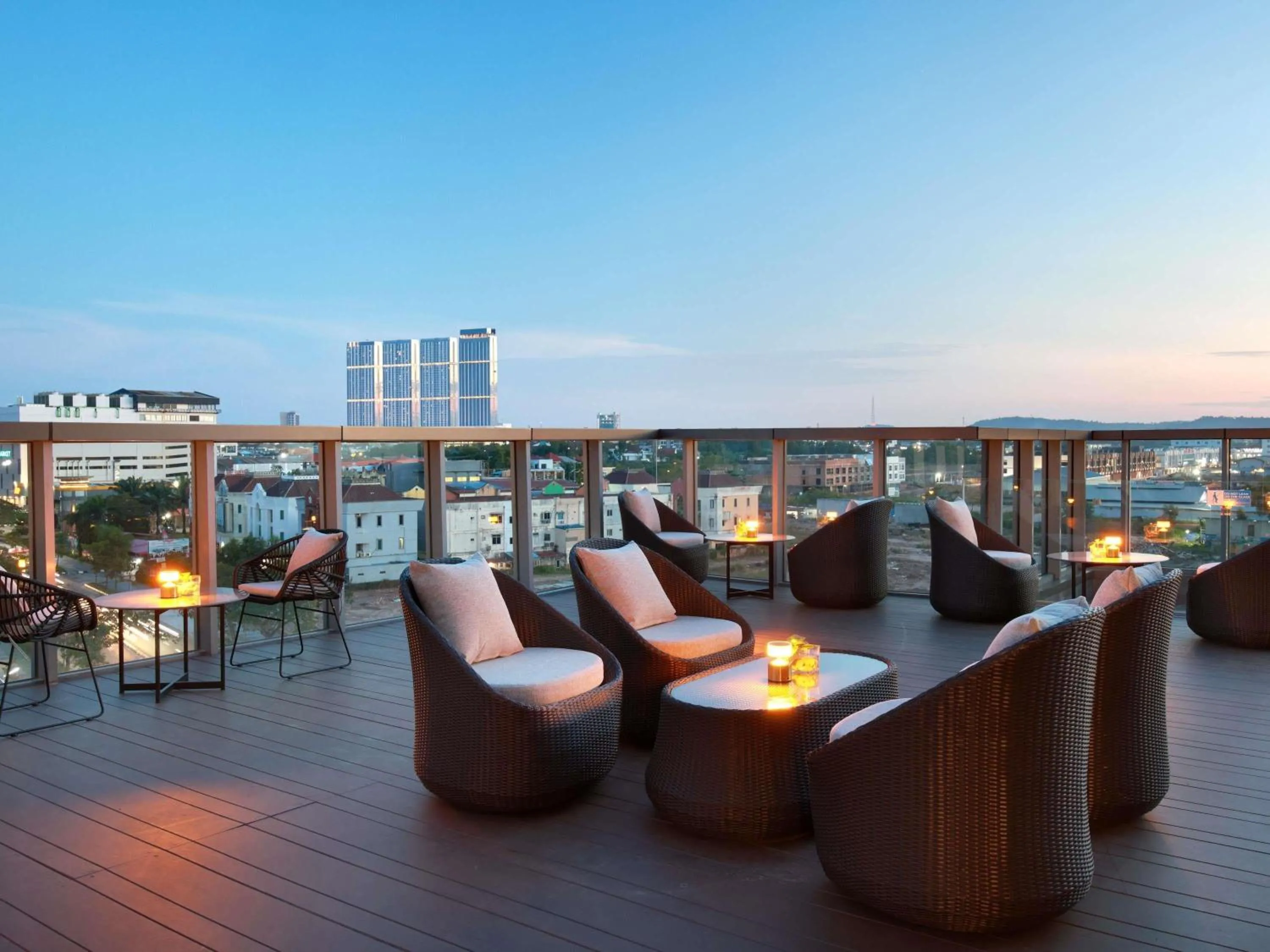 Lounge or bar in Grand Mercure Batam Centre