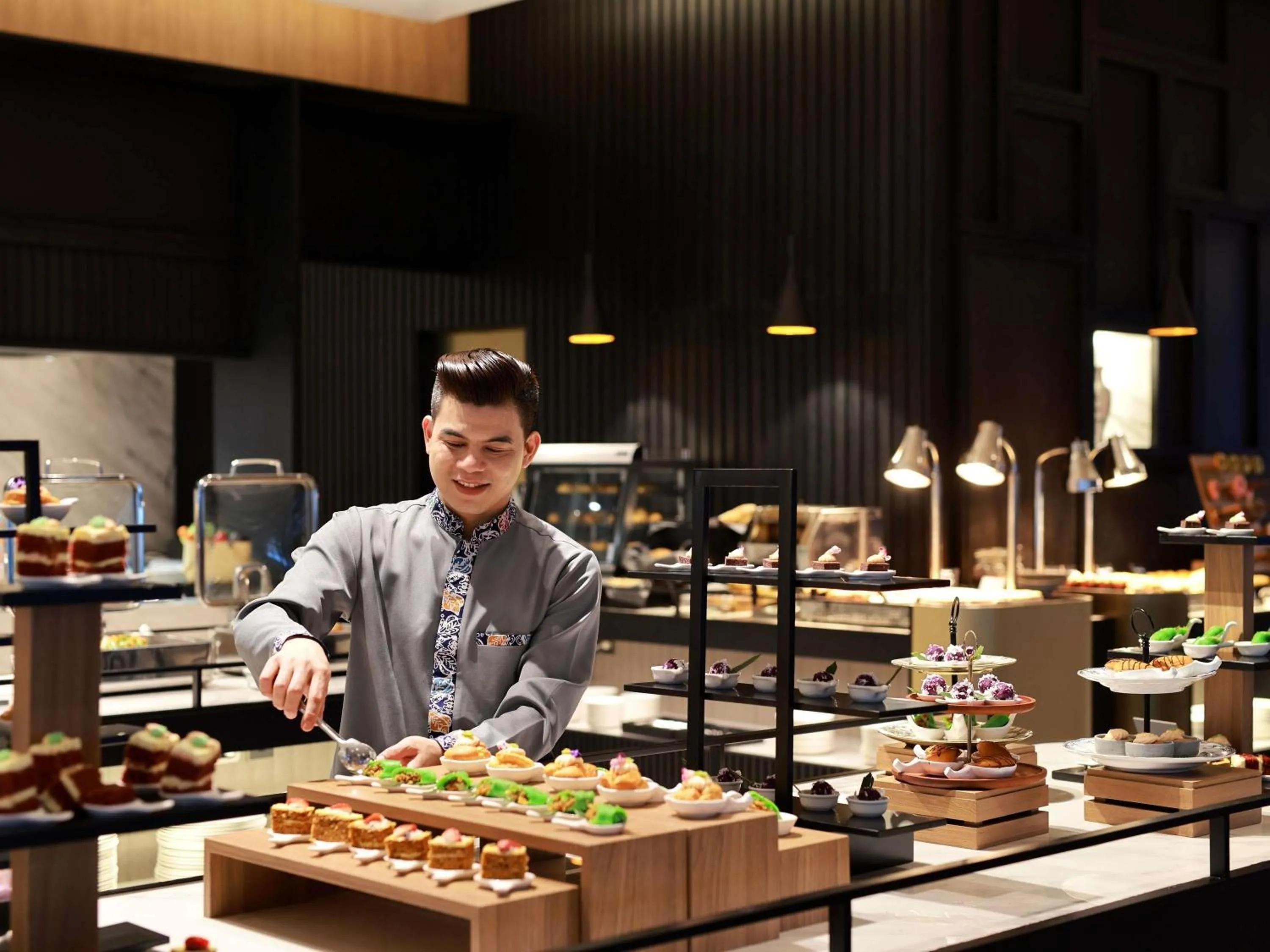 Restaurant/places to eat in Grand Mercure Batam Centre