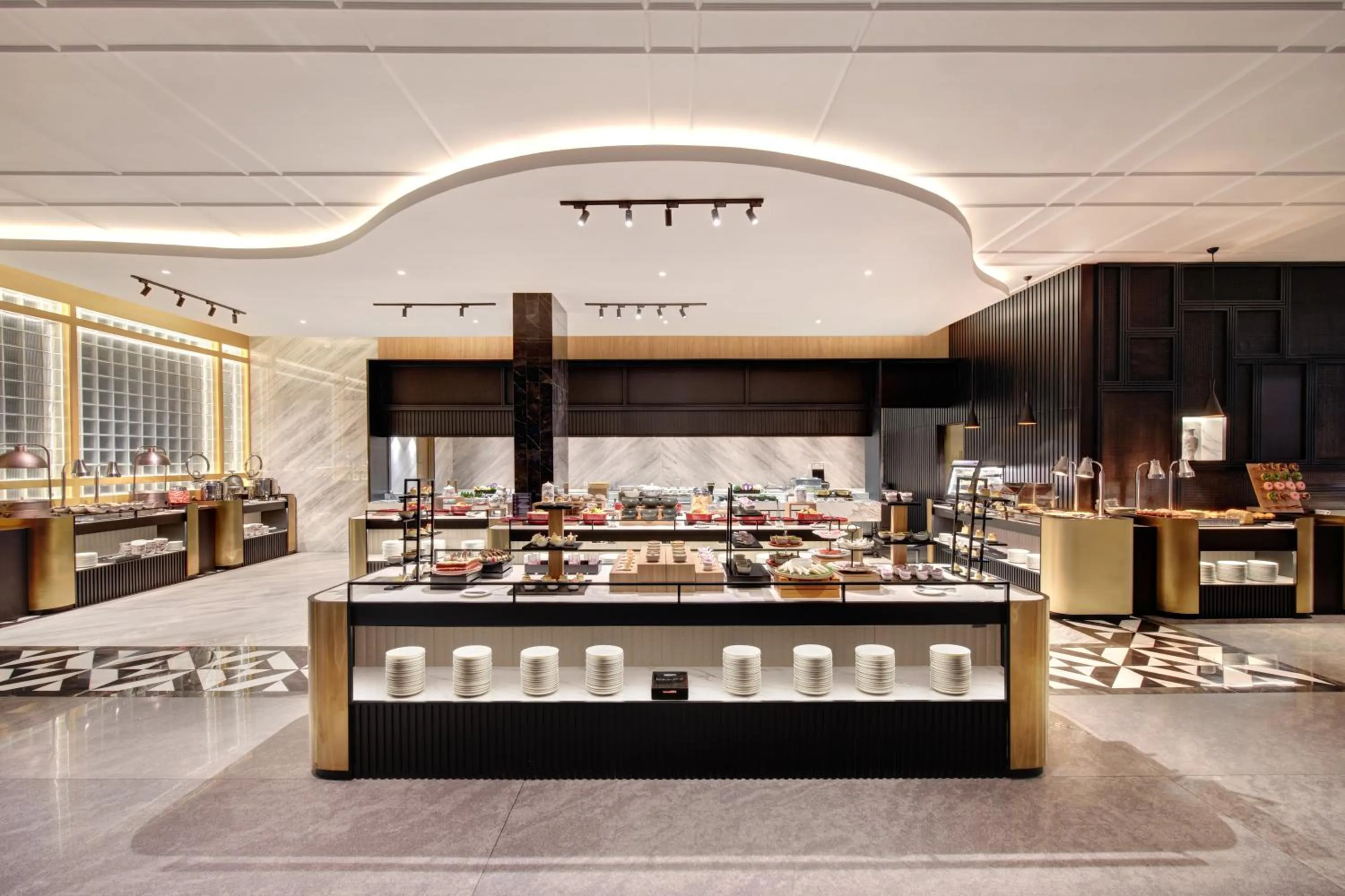 Restaurant/places to eat in Grand Mercure Batam Centre