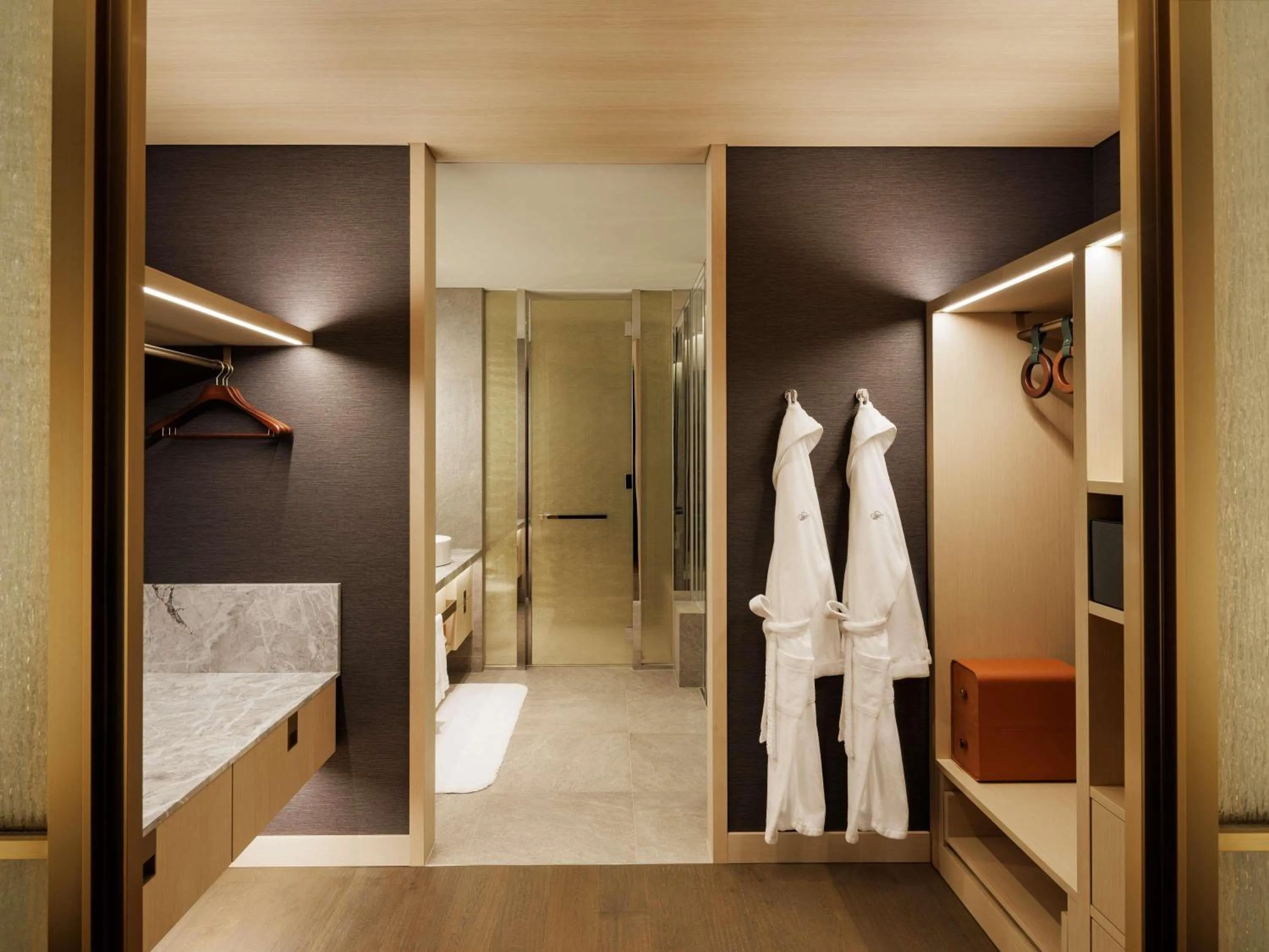 Bedroom, Bed in Fairmont Tokyo