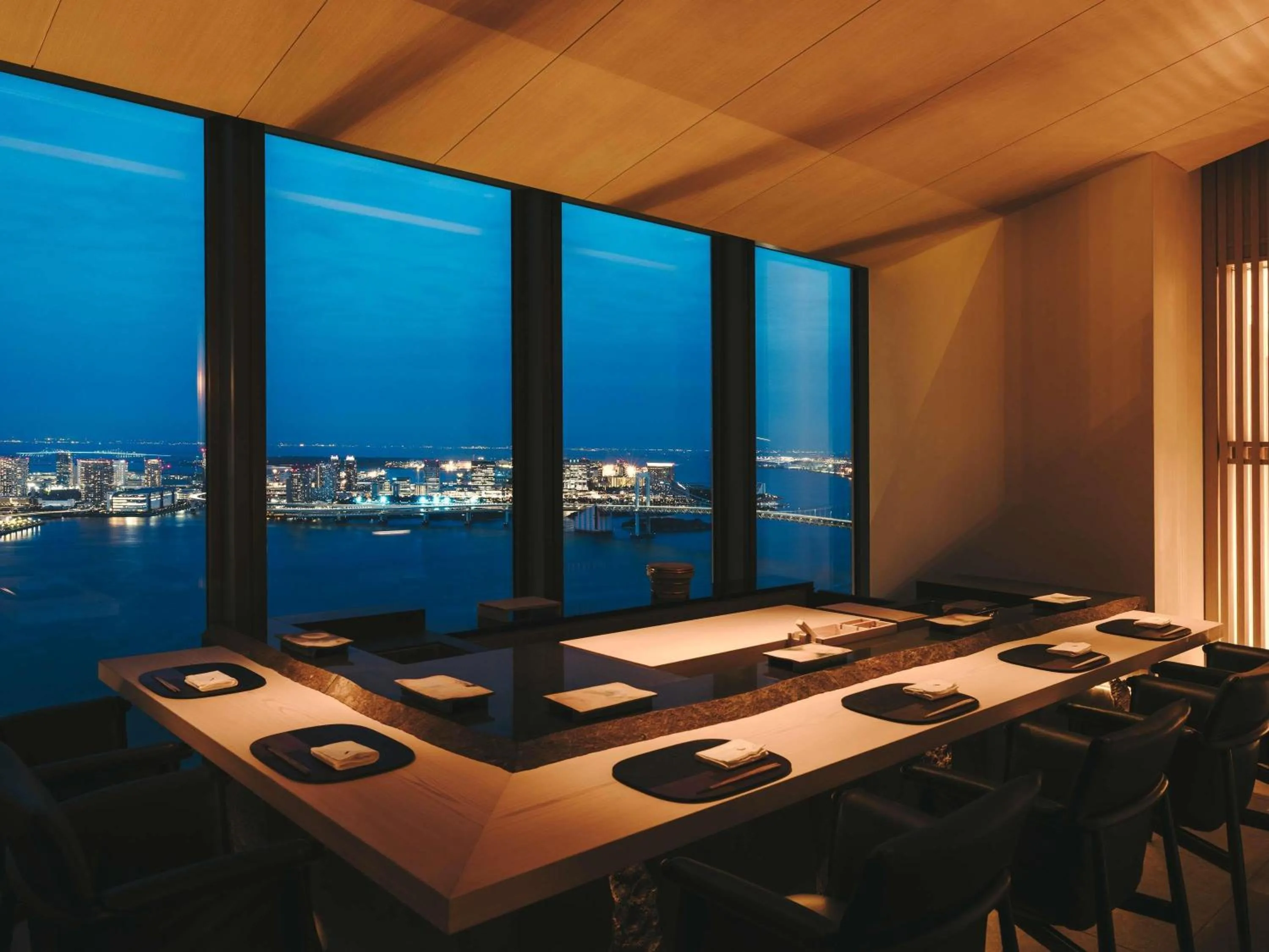 Restaurant/places to eat in Fairmont Tokyo