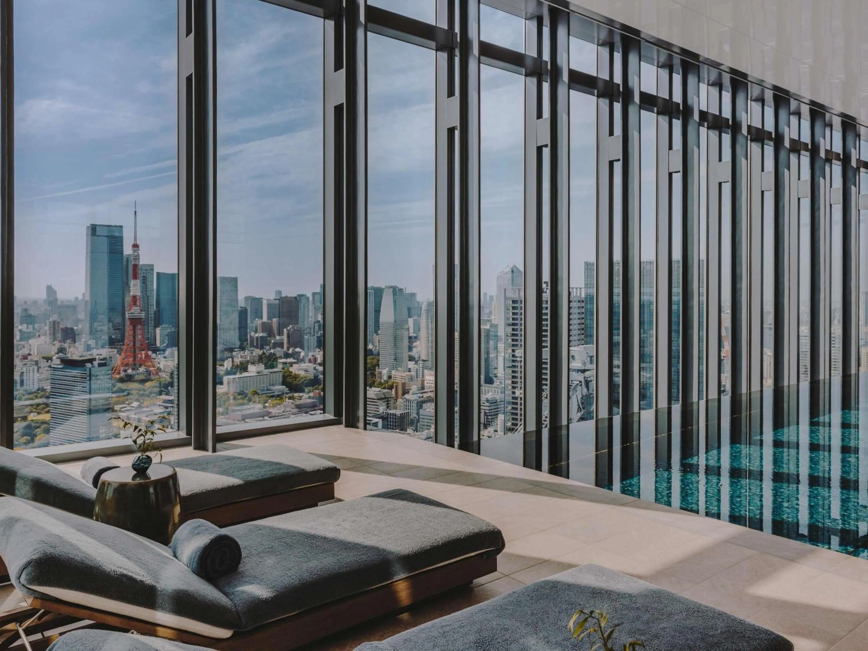 Pool view in Fairmont Tokyo