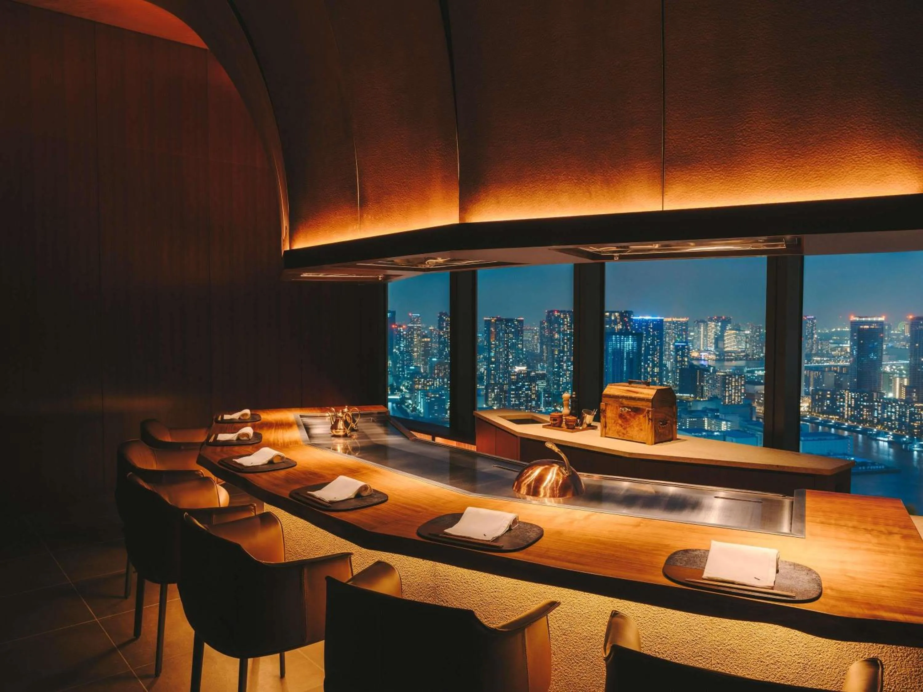Restaurant/places to eat in Fairmont Tokyo